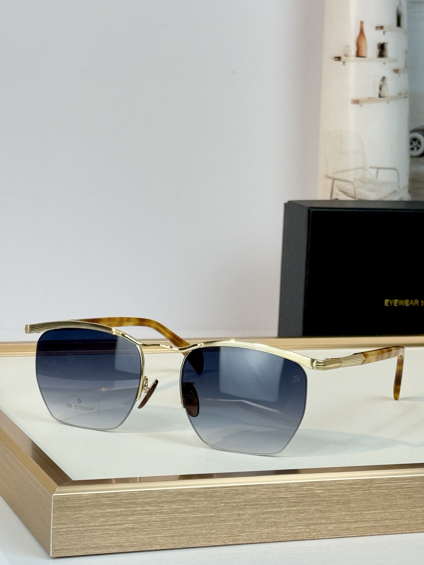 David Beckha* Mod：DB1225/S Size：55口20-145.  