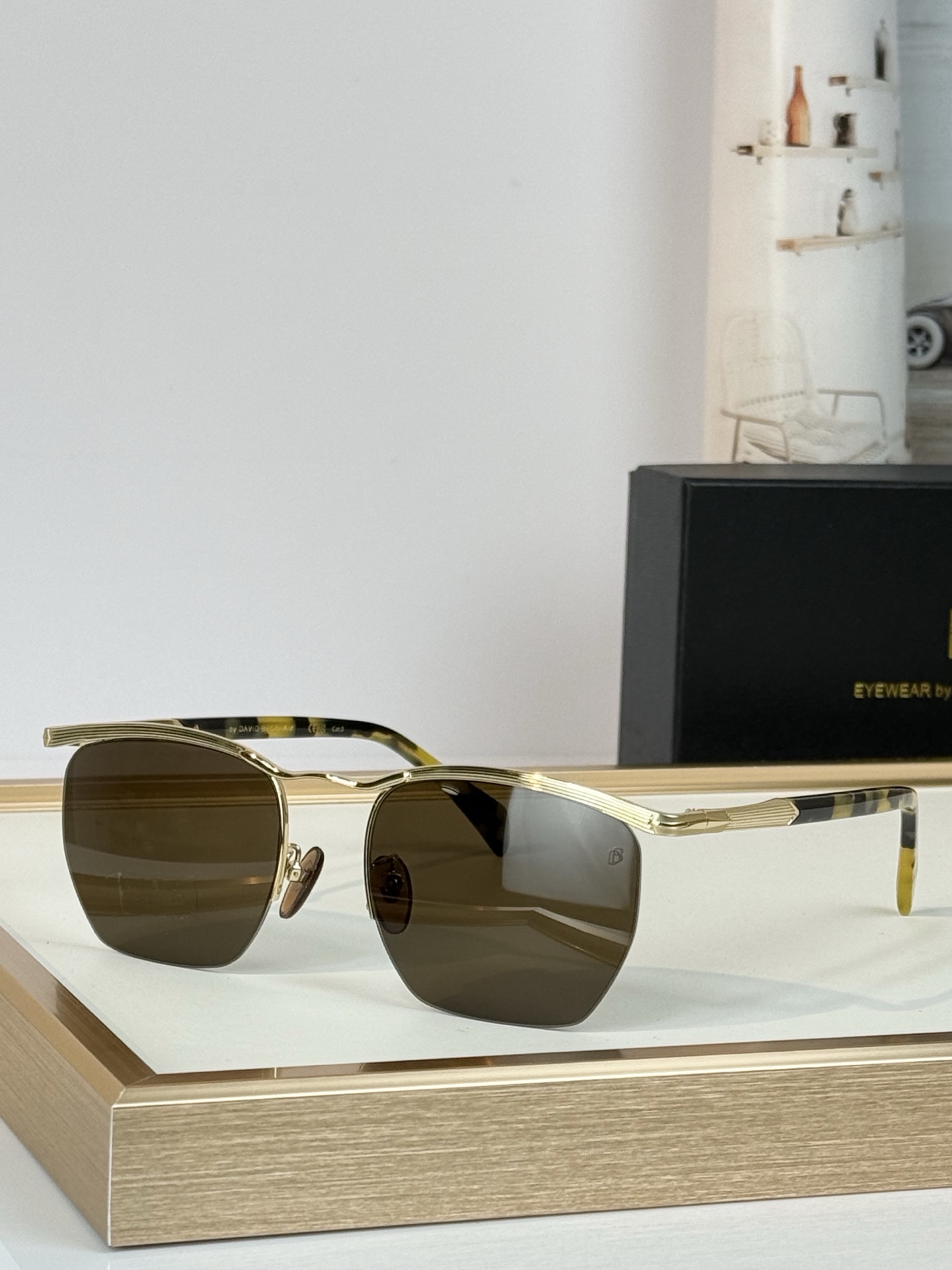 David Beckha* Mod：DB1225/S Size：55口20-145.  