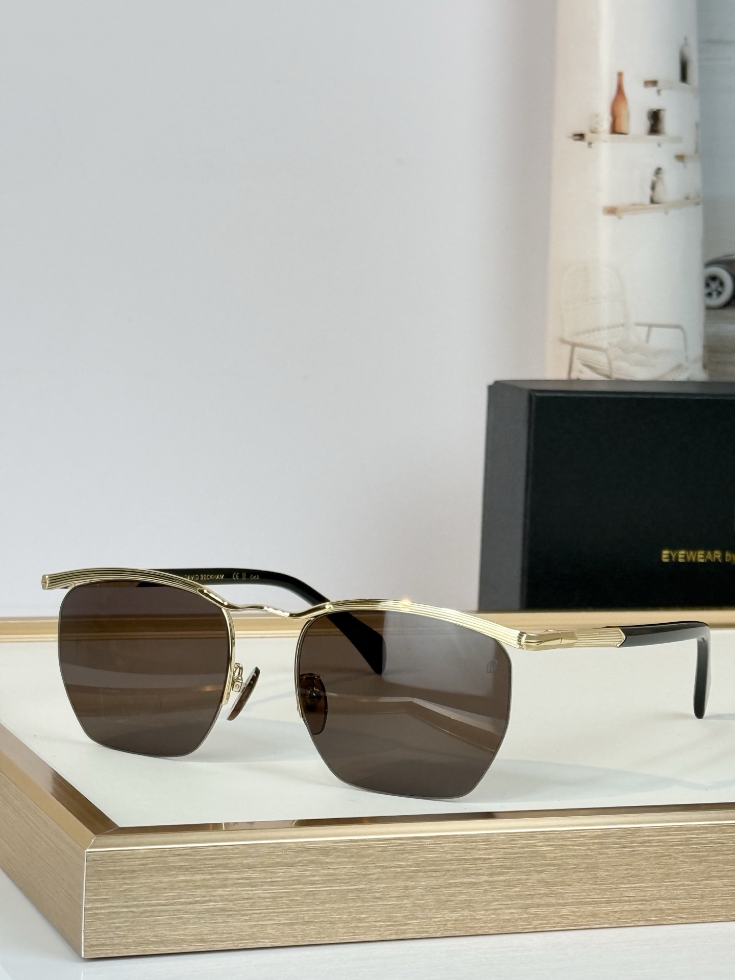 David Beckha* Mod：DB1225/S Size：55口20-145.  