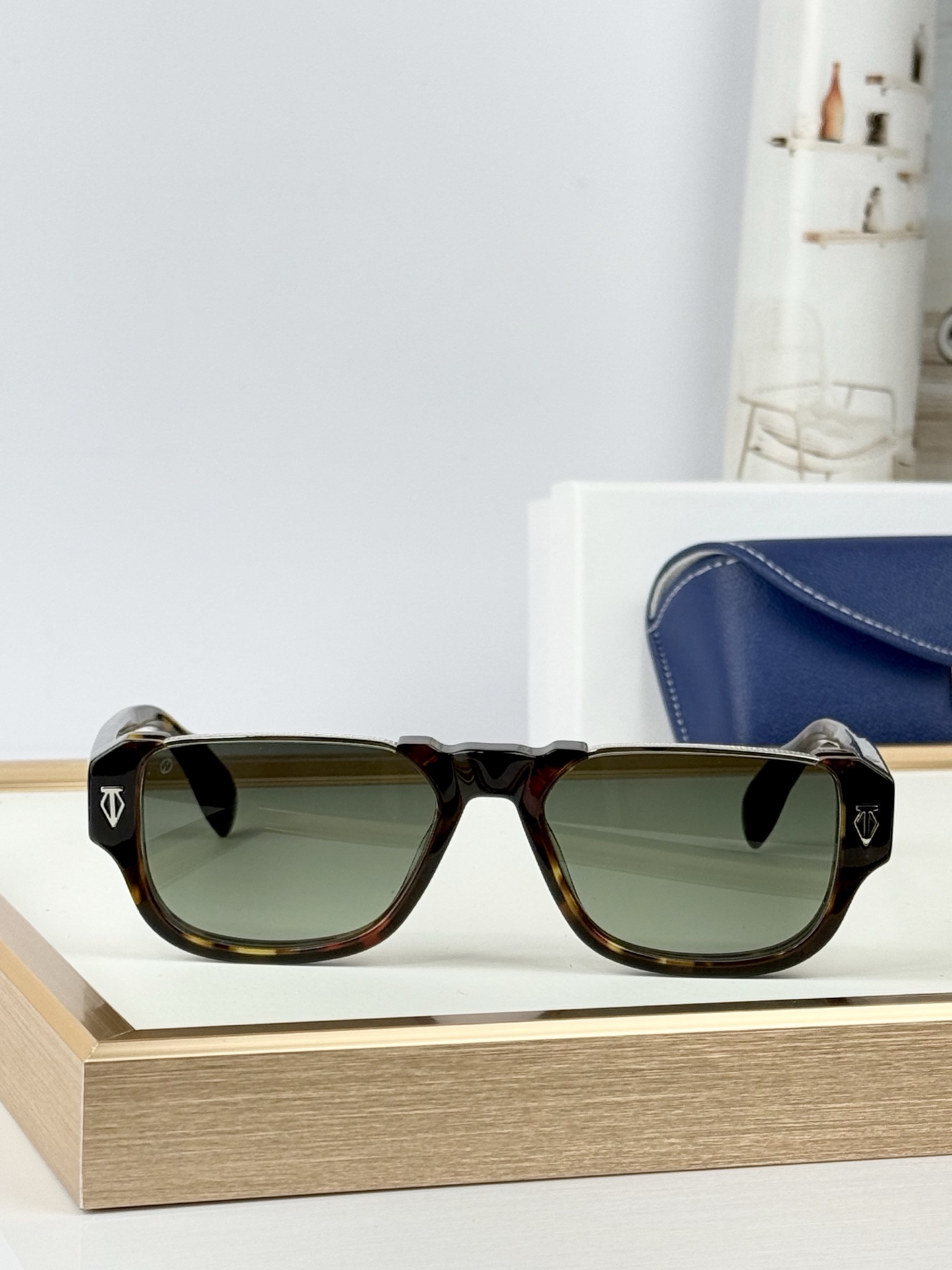 THENRI MODEL: NETTUNO SIZE:54口18-145  