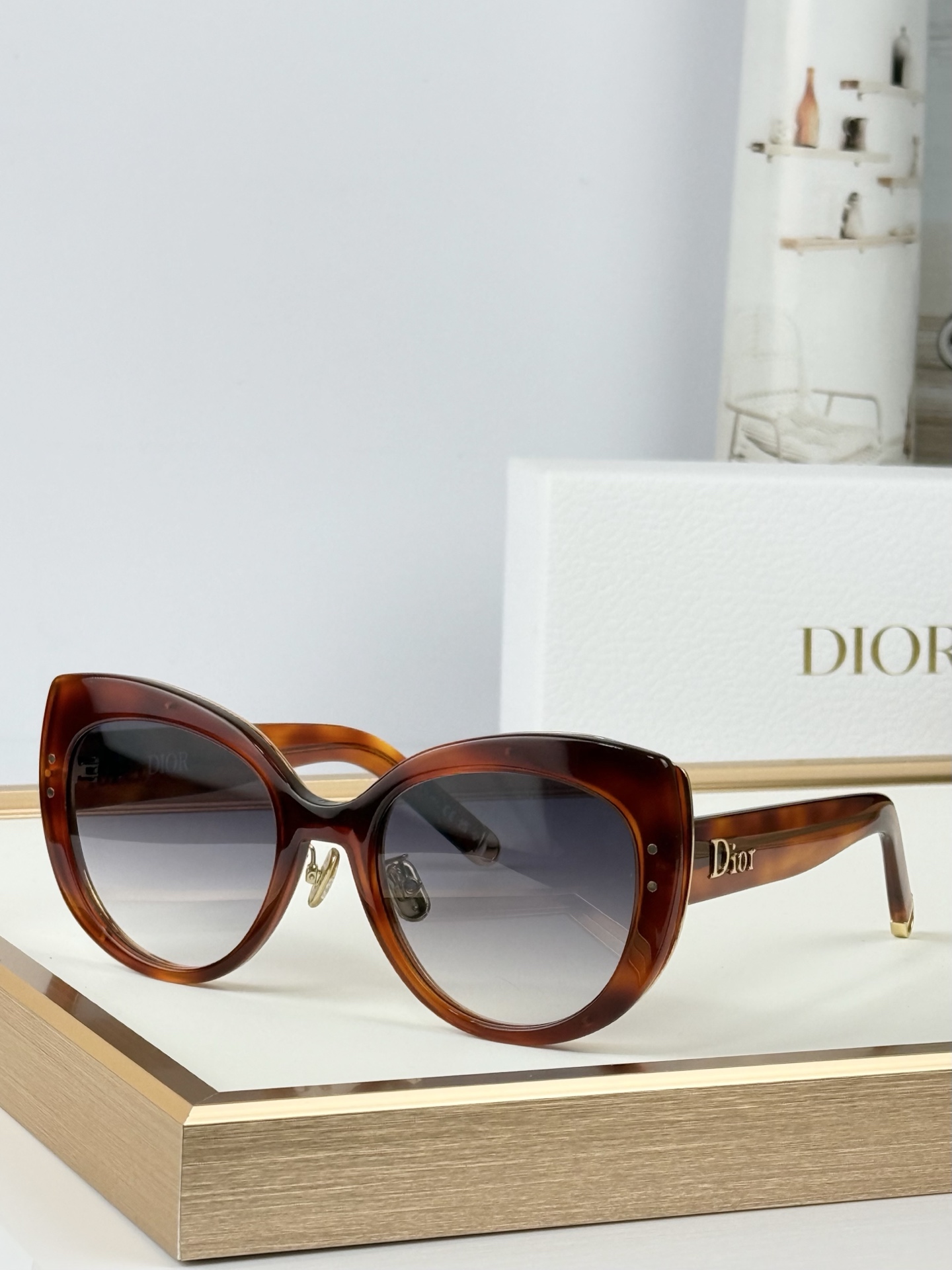 Dior Model：New DiorR1U Size：54口21 140   