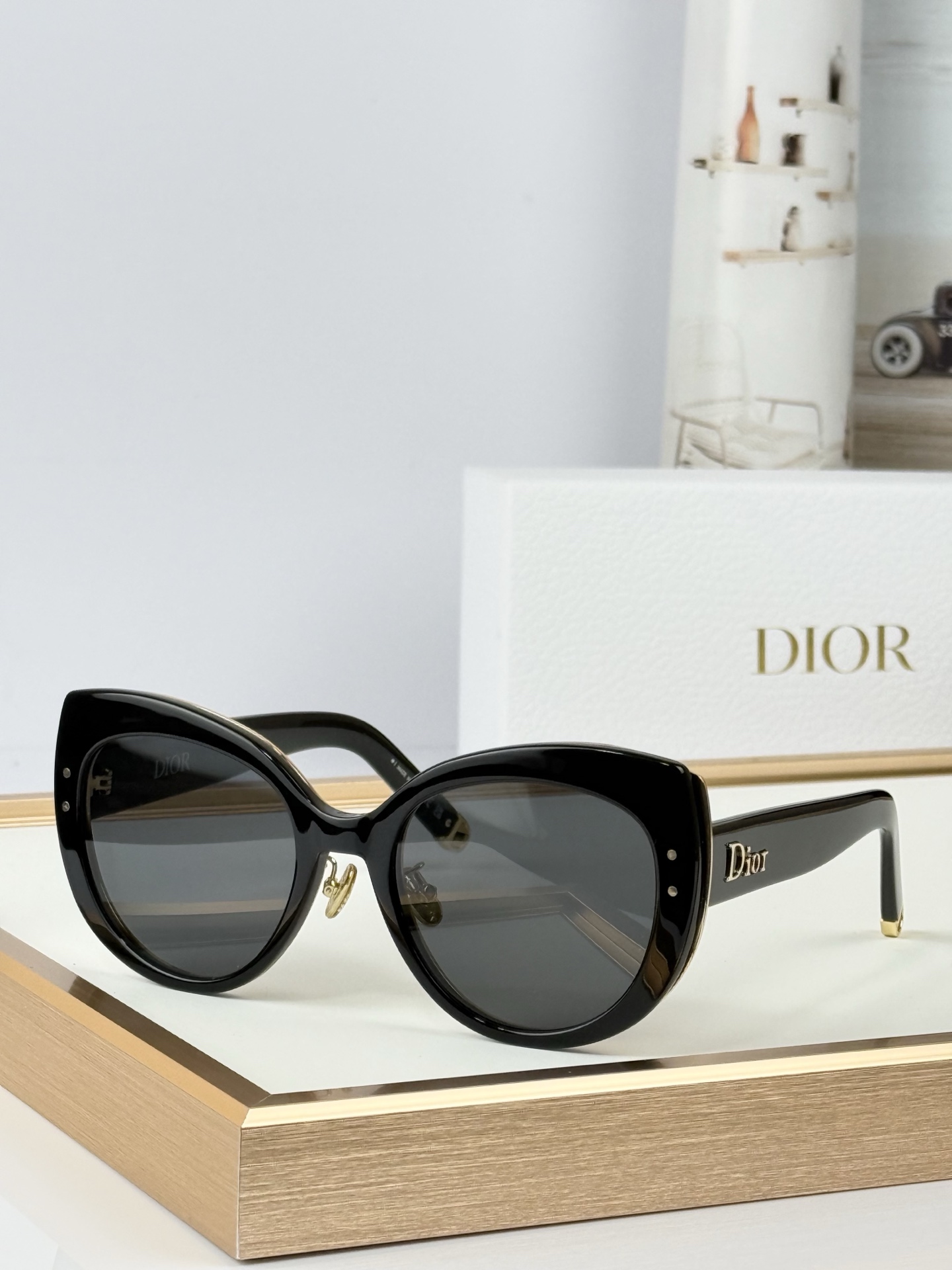 Dior Model：New DiorR1U Size：54口21 140   