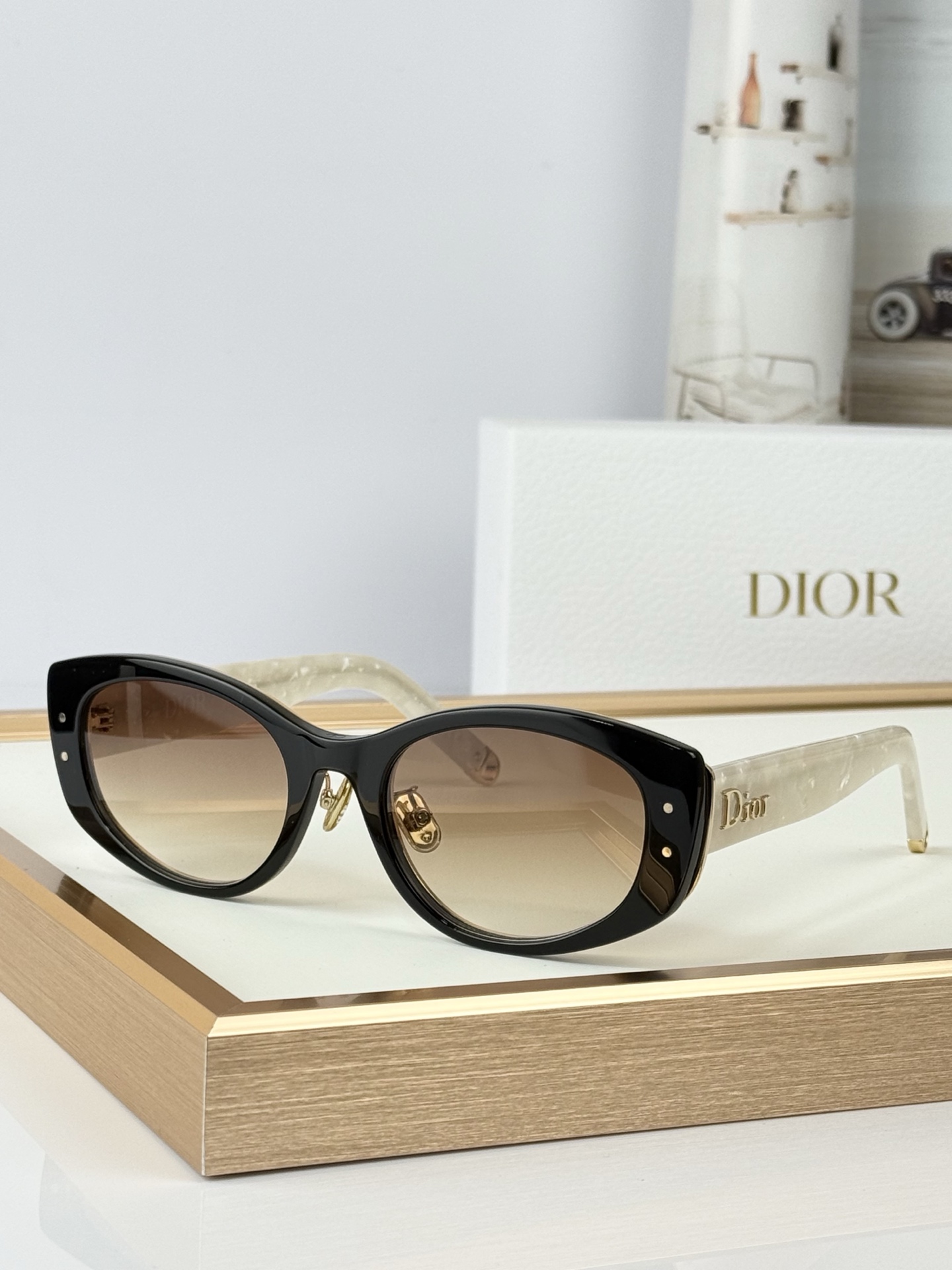 Dior Model：New DiorB1U Size：52口20 140  
