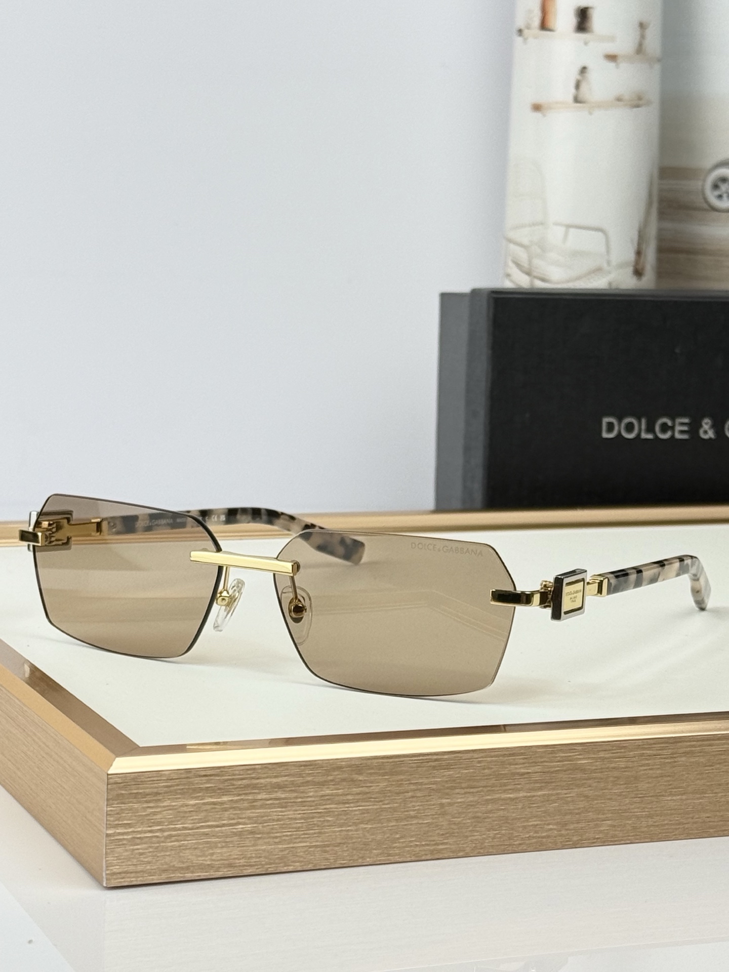 DOLCE & GABBAN* MODEL：DG1361 SIZE:60口14-145  