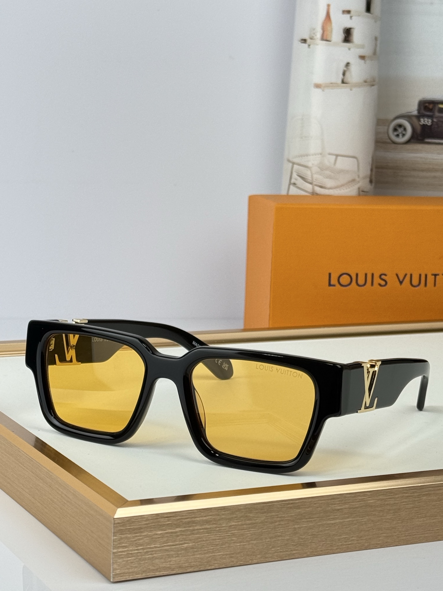 Louis VUITTON MOD:Z2178E Size:54-20-145  
