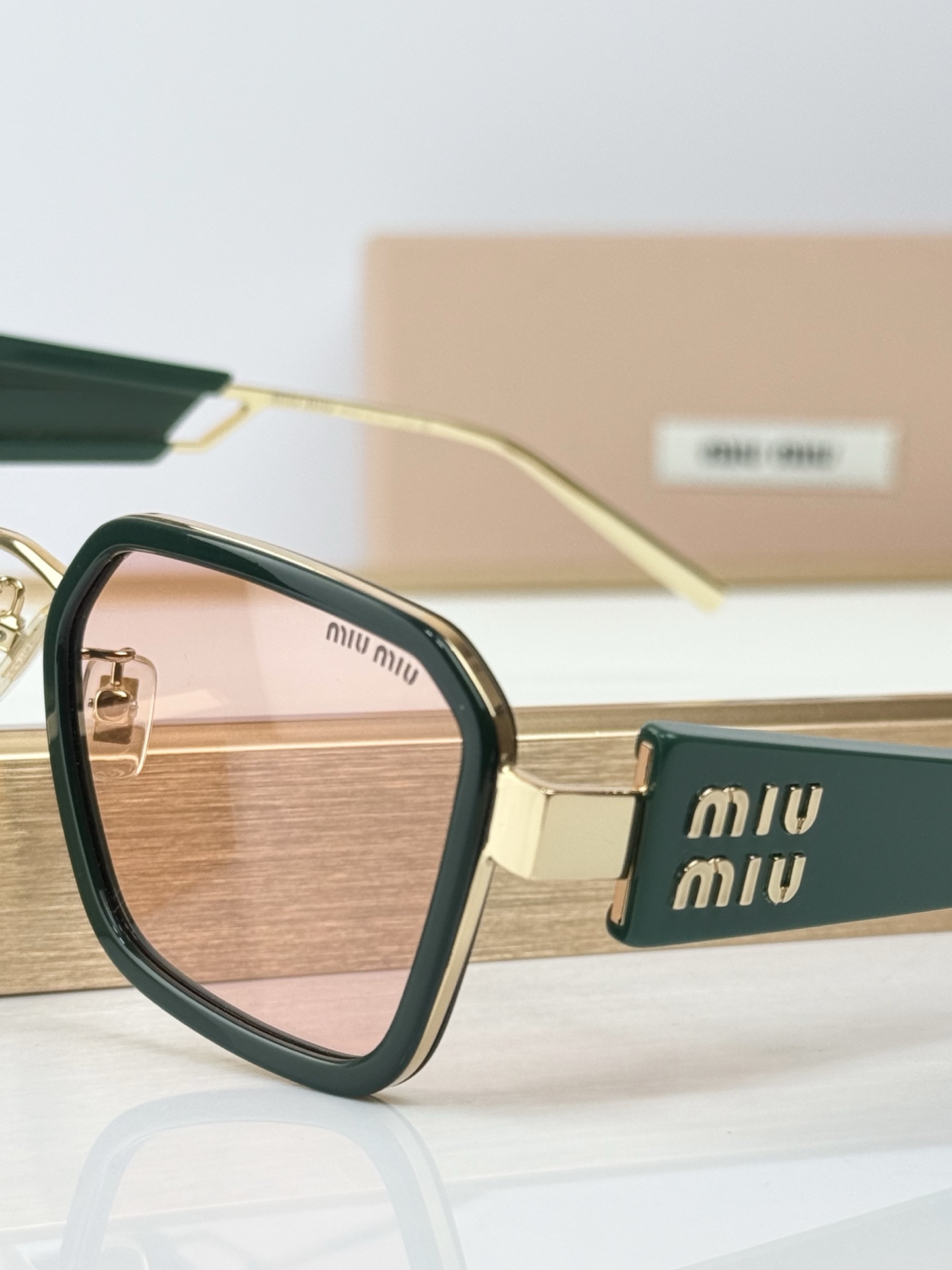 MIU MI* MODEL：SMU64WS Size：51口22 145  