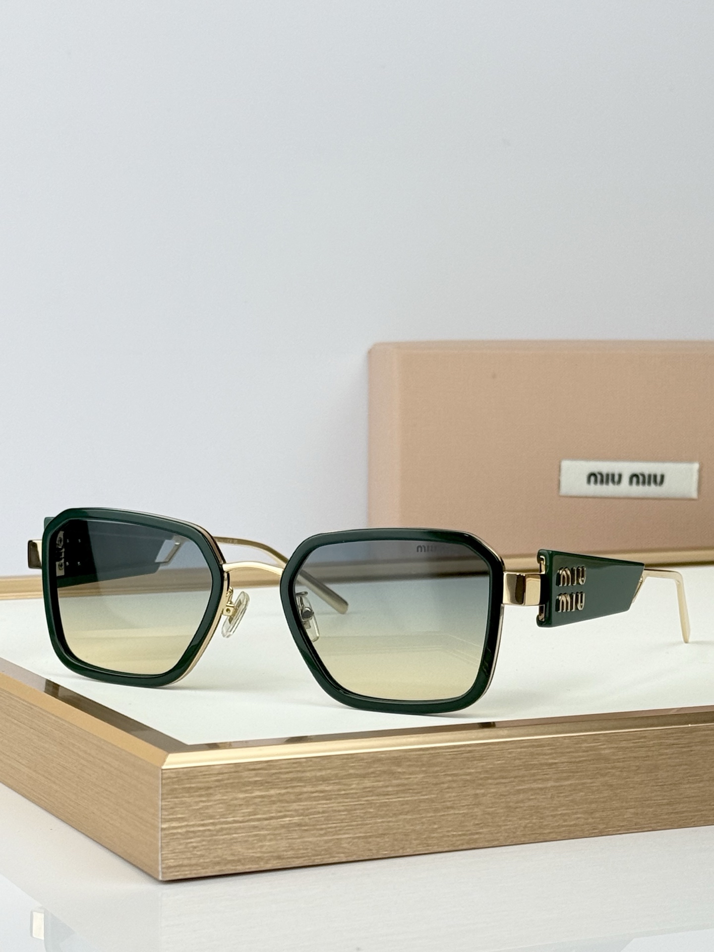 MIU MI* MODEL：SMU64WS Size：51口22 145  