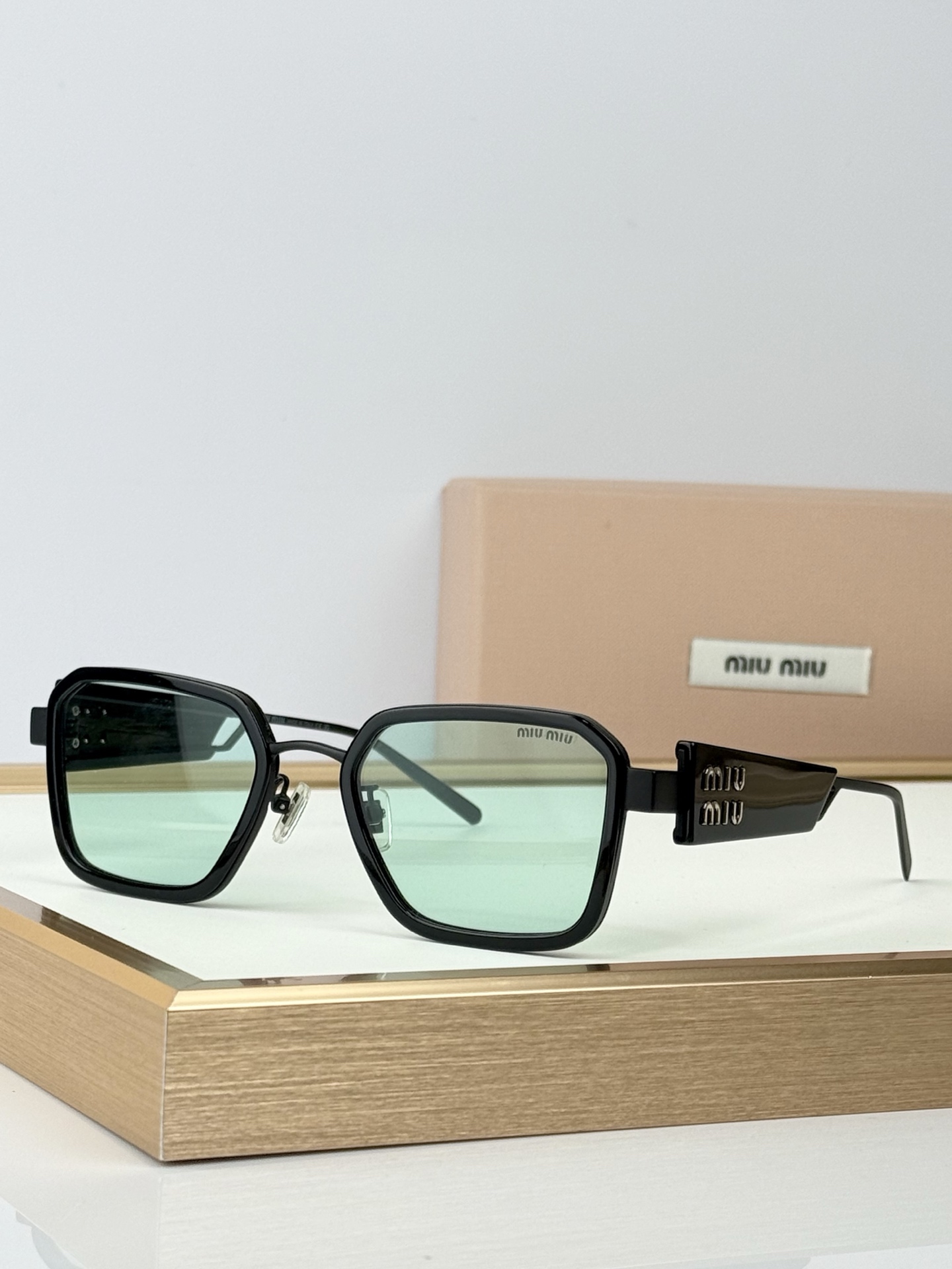 MIU MI* MODEL：SMU64WS Size：51口22 145  