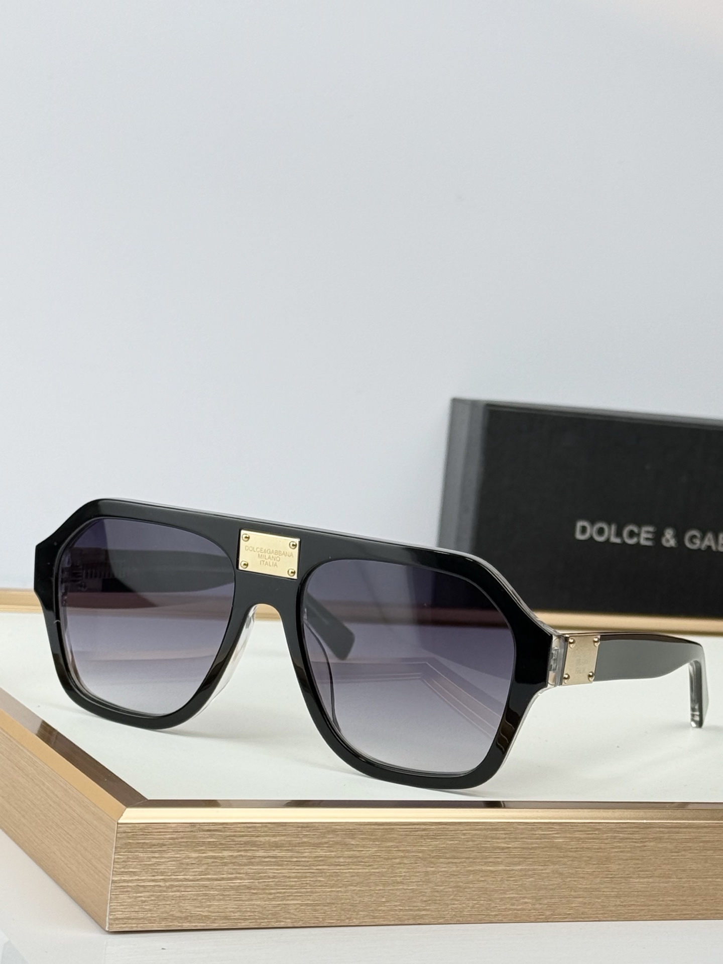 DOLCE & GABBAN* MODEL：DG4433 SIZE:56口18-145 