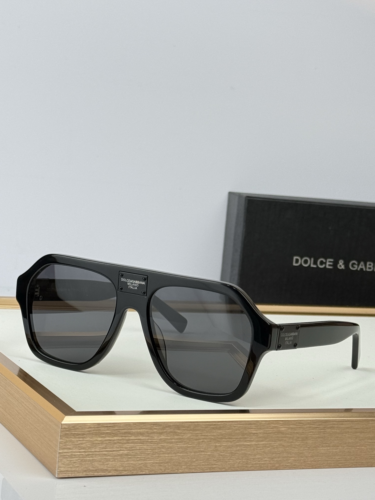 DOLCE & GABBAN* MODEL：DG4433 SIZE:56口18-145 