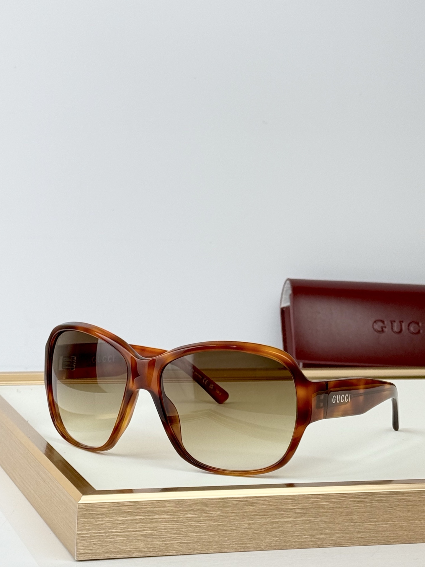 GUCCI  Oversized  MODEL：GG2176S SIZE：54口14-115  