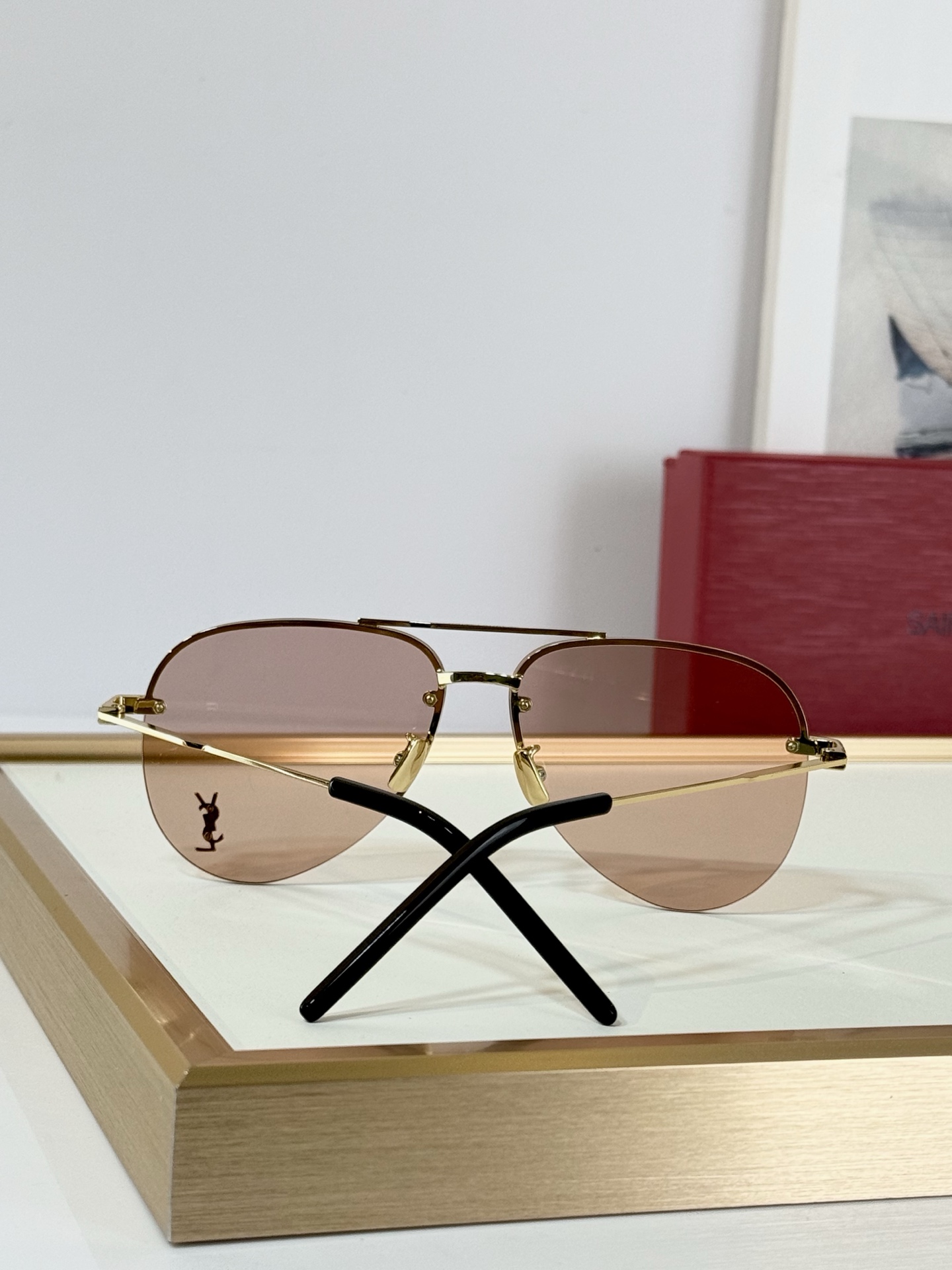 Saint Lauren* Mod：CLASSIC 11M Size：59口13-140  