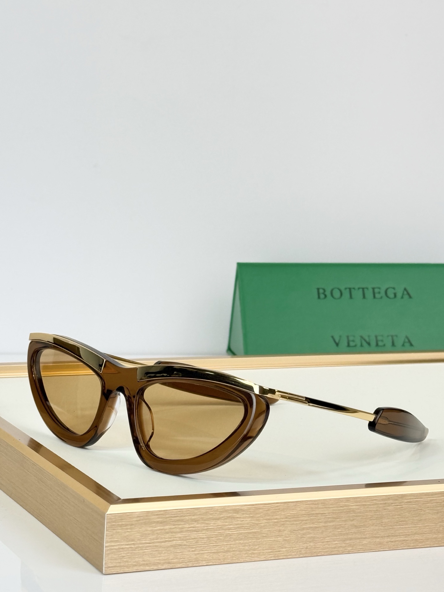BOTTEGA VENET* MODEL：BV1477S SIZE：58口20-130  