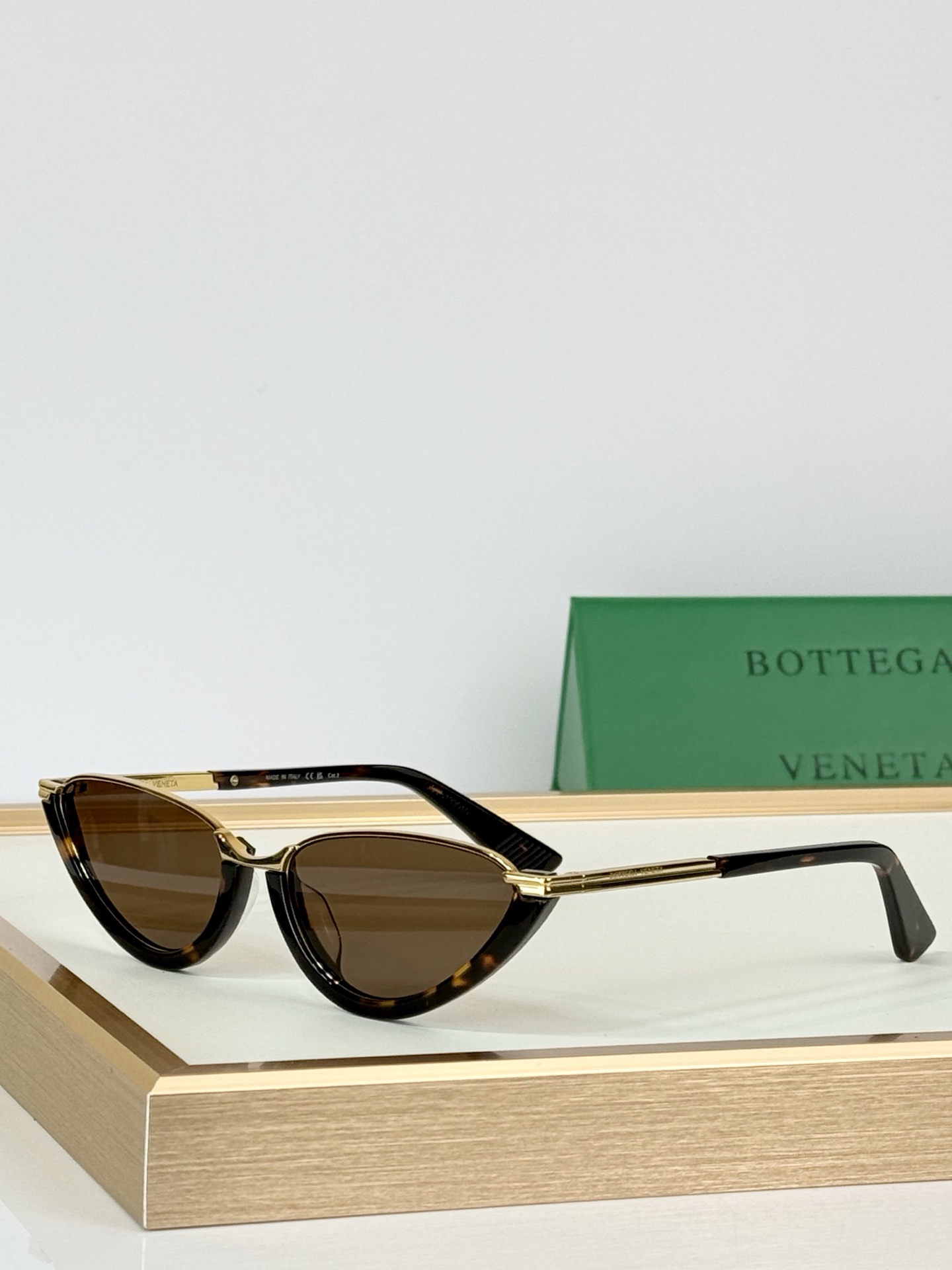 BOTTEGA VENETA  MOD：BV1346S SIZE：56口17-145 
