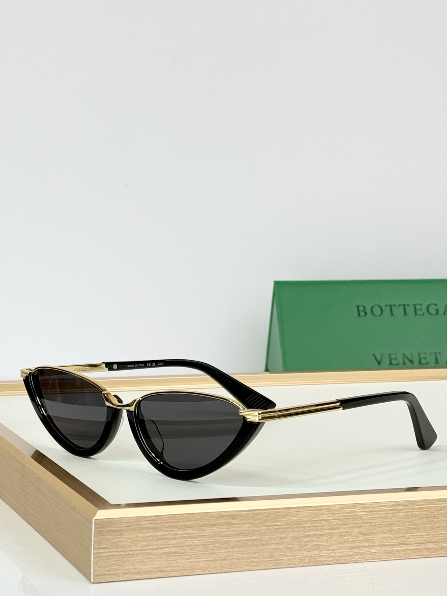 BOTTEGA VENETA  MOD：BV1346S SIZE：56口17-145 