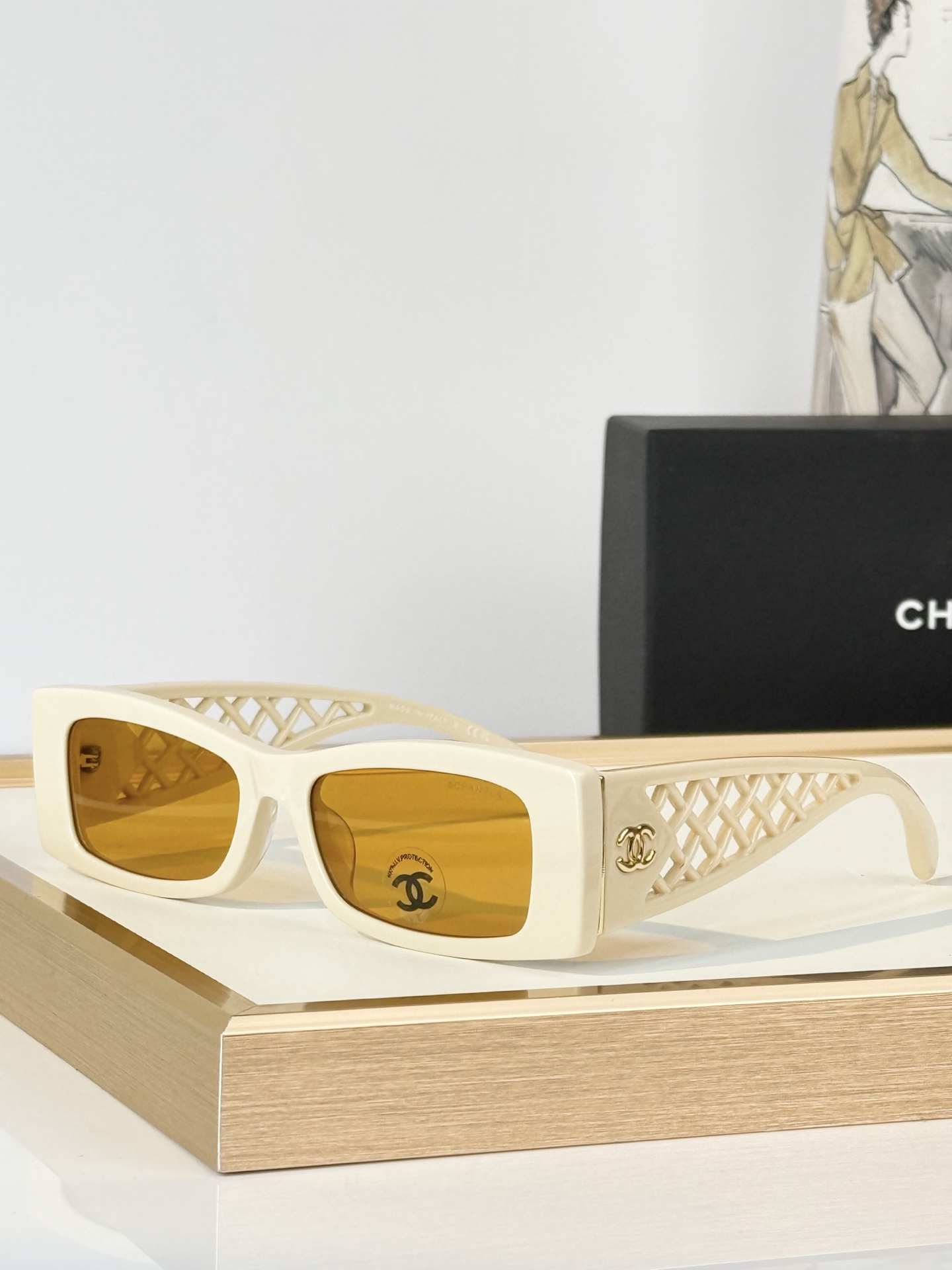 CHANEL MOD：CH5566 Size：54口17-140 