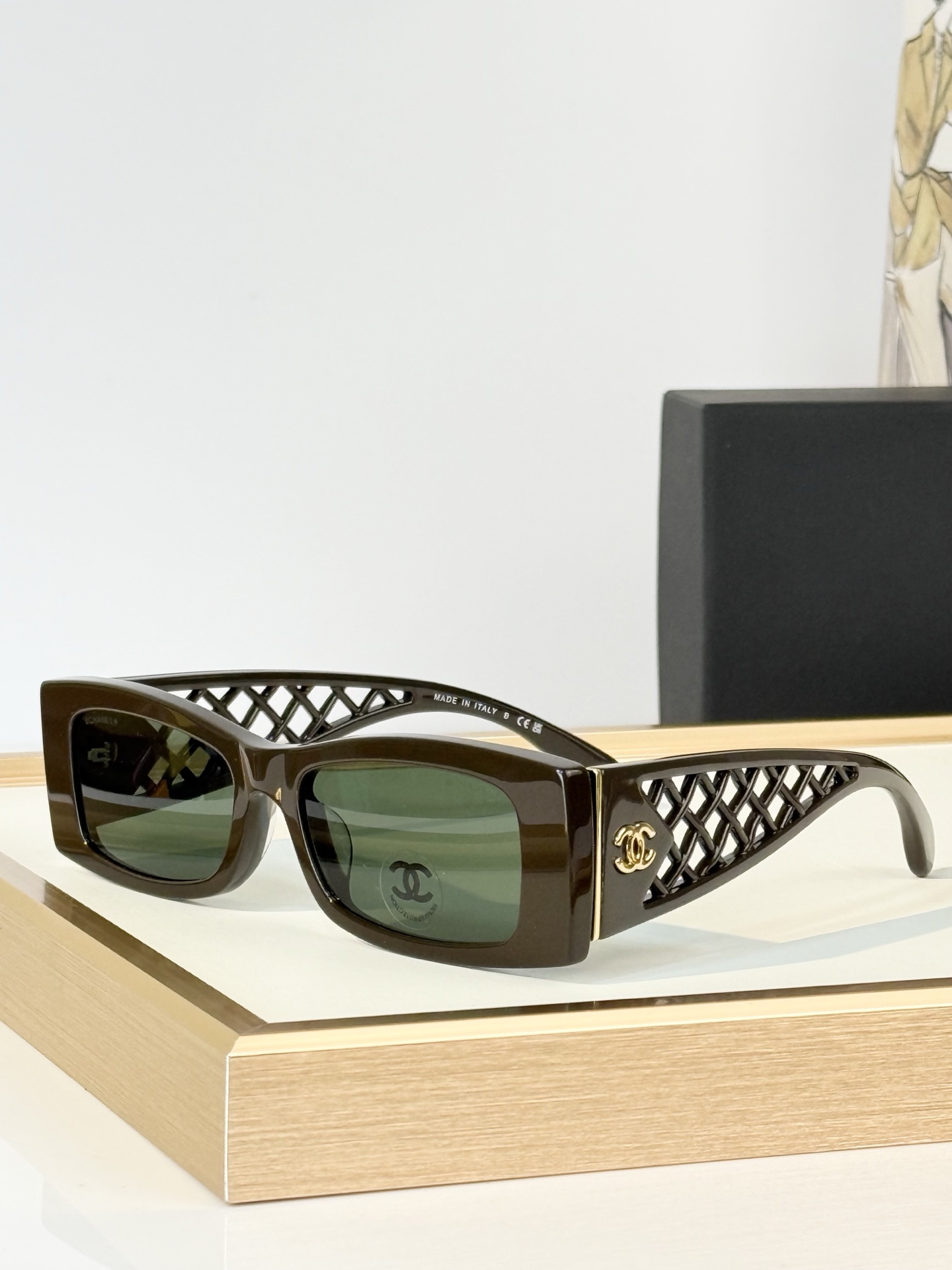 CHANEL MOD：CH5566 Size：54口17-140 