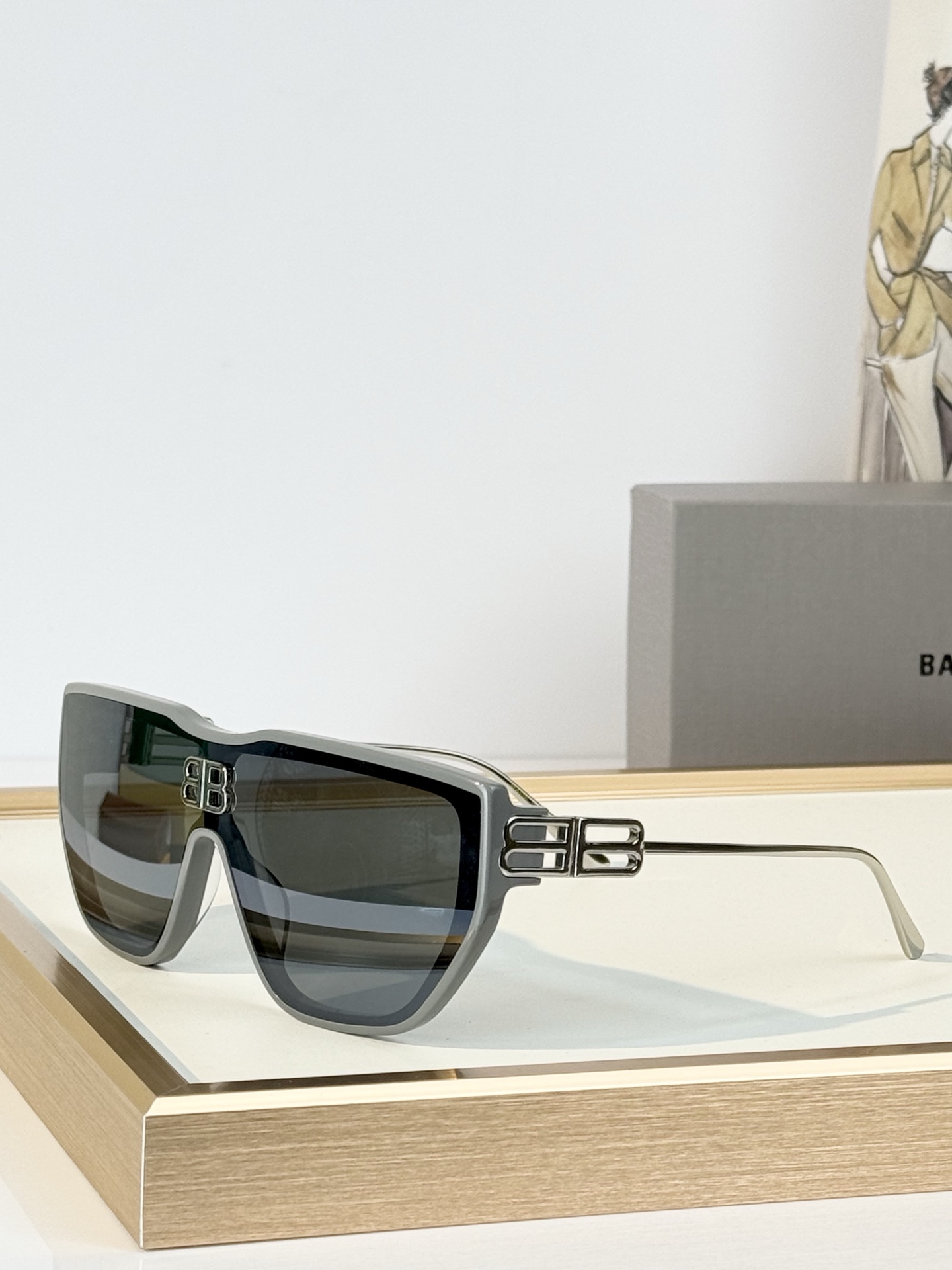 BALENCIAG* MODEL：BB2272  SIZE：132口46-132  