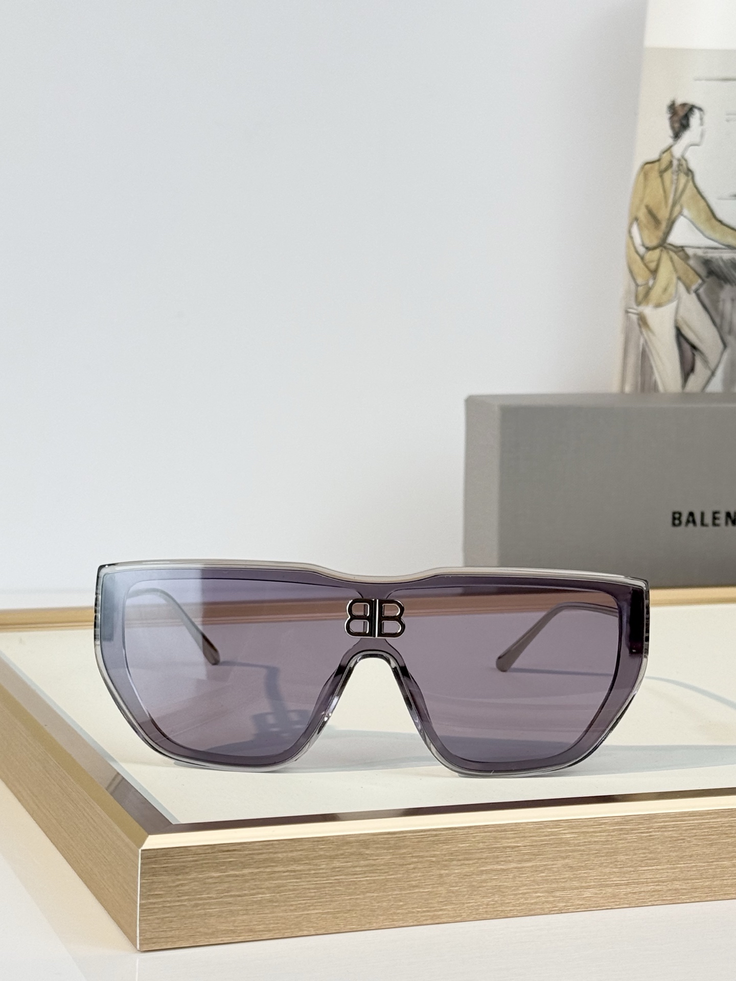 BALENCIAG* MODEL：BB2272  SIZE：132口46-132  