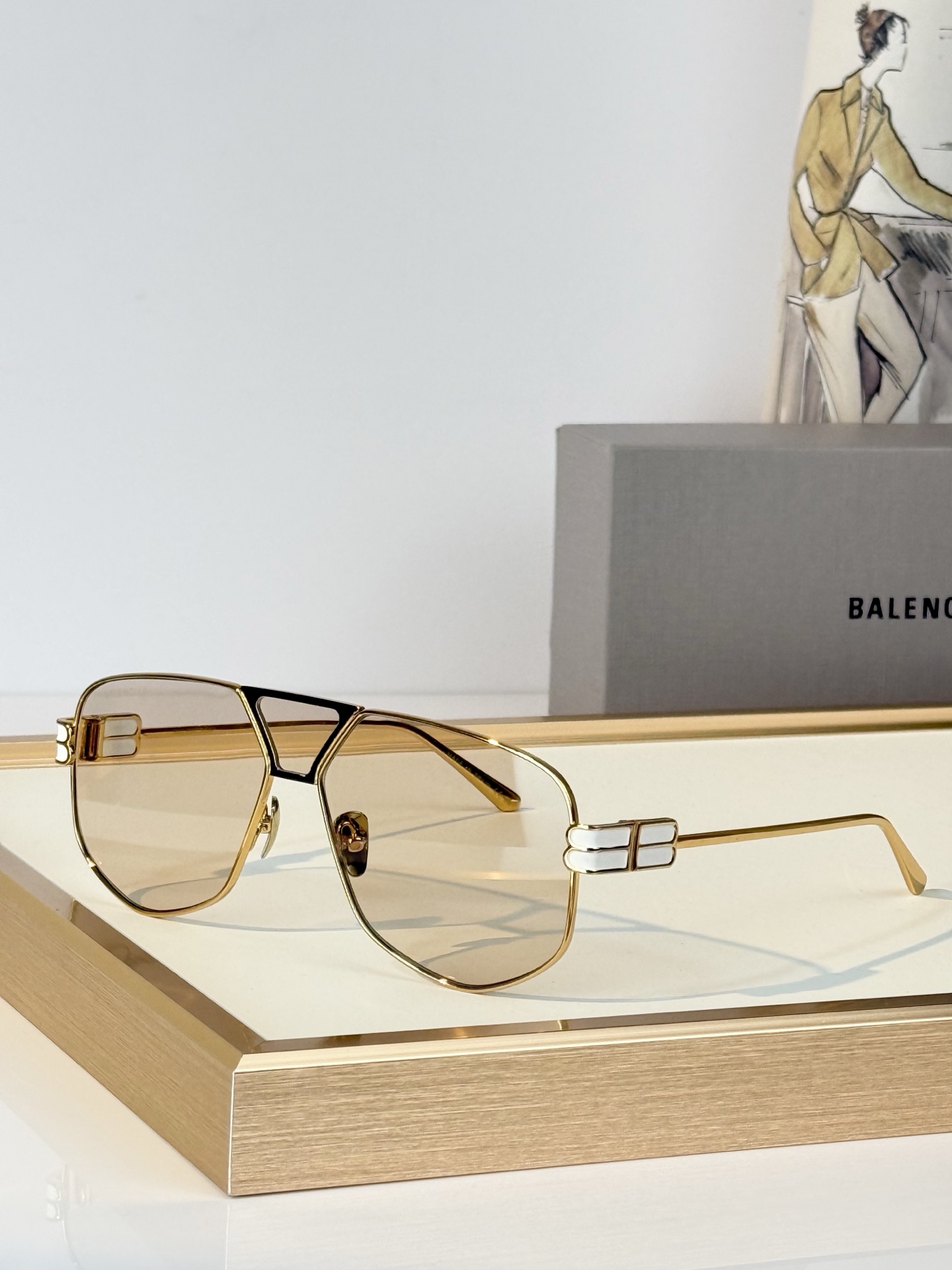 BALENCIAG* MODEL：BB2267  SIZE：60口13-145  