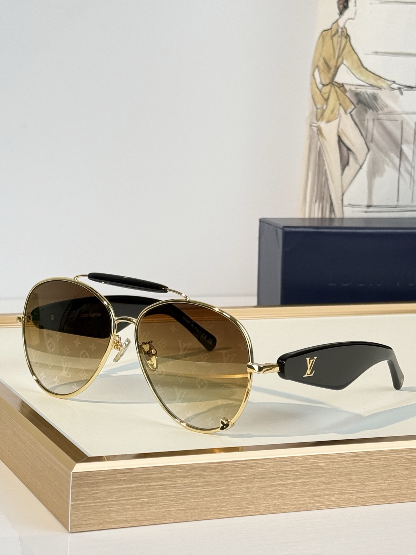 LOUIS VUITTO* MODEL：Z3462U SIZE：59口23-140  