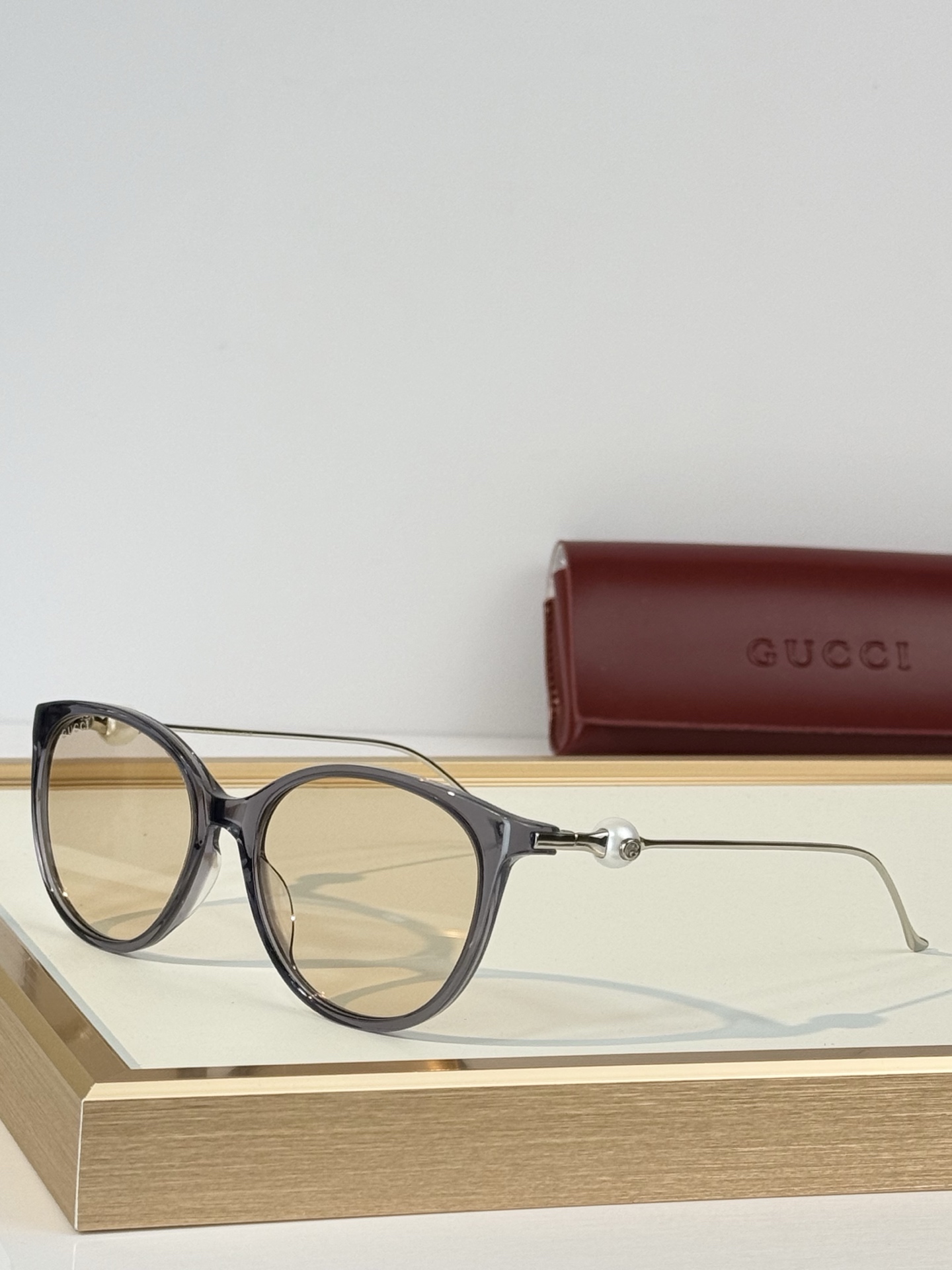 GUCC* MOD：GG2324SK Size：56口17-145 