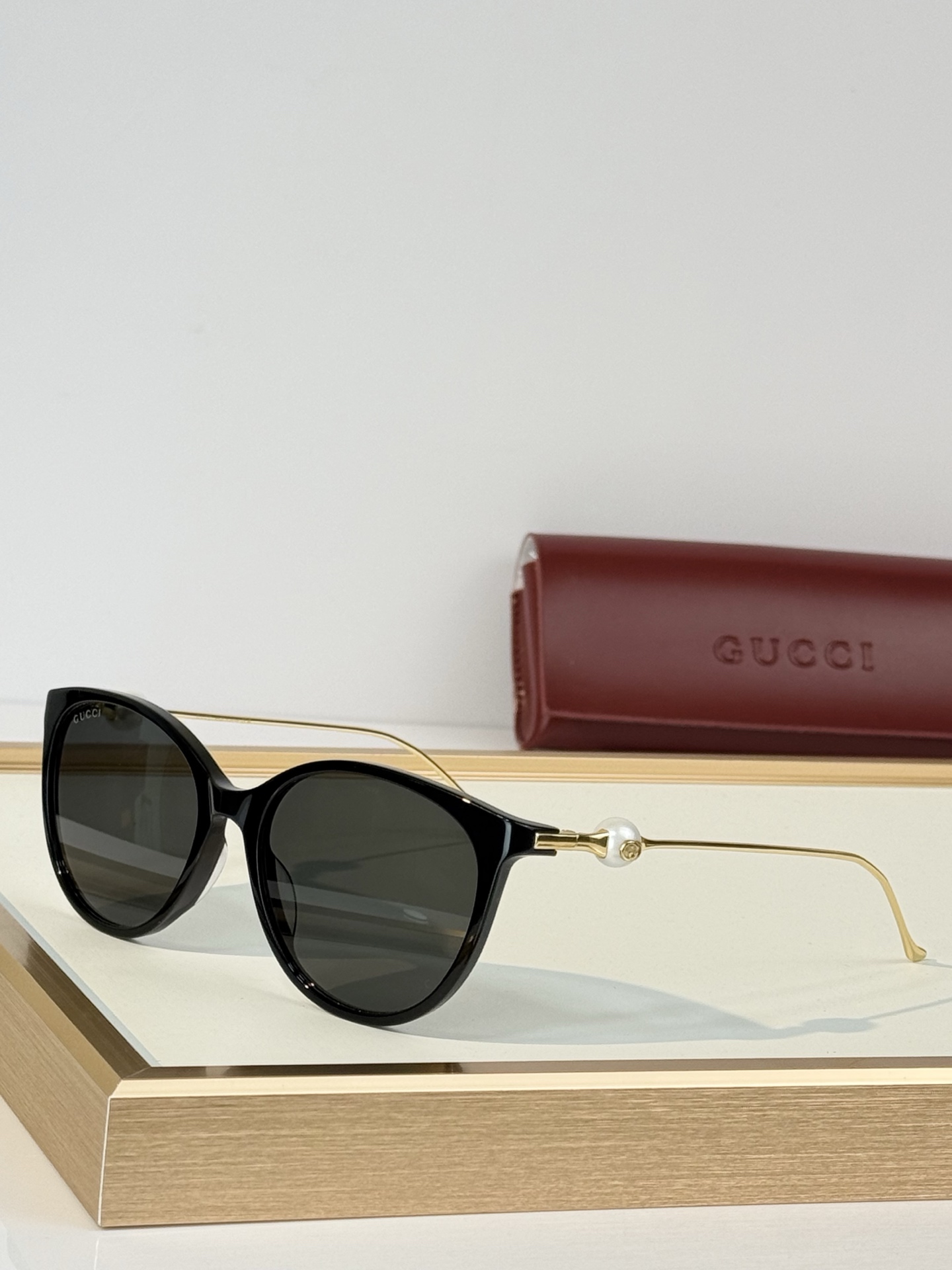GUCC* MOD：GG2324SK Size：56口17-145 
