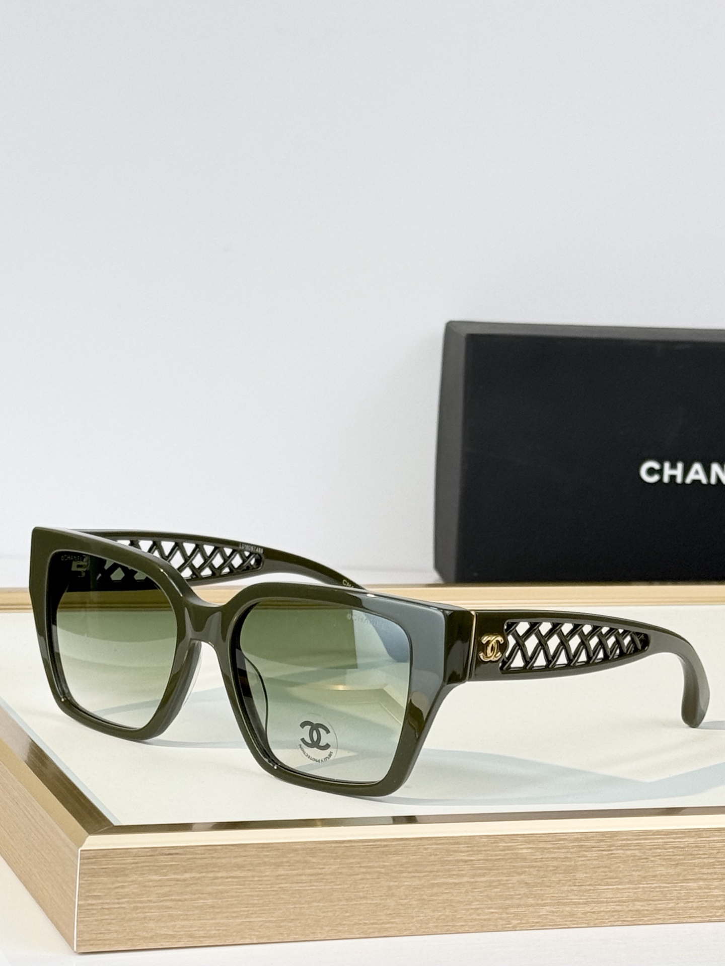 Chane* Mod：CH3517 Size：54口17-135  
