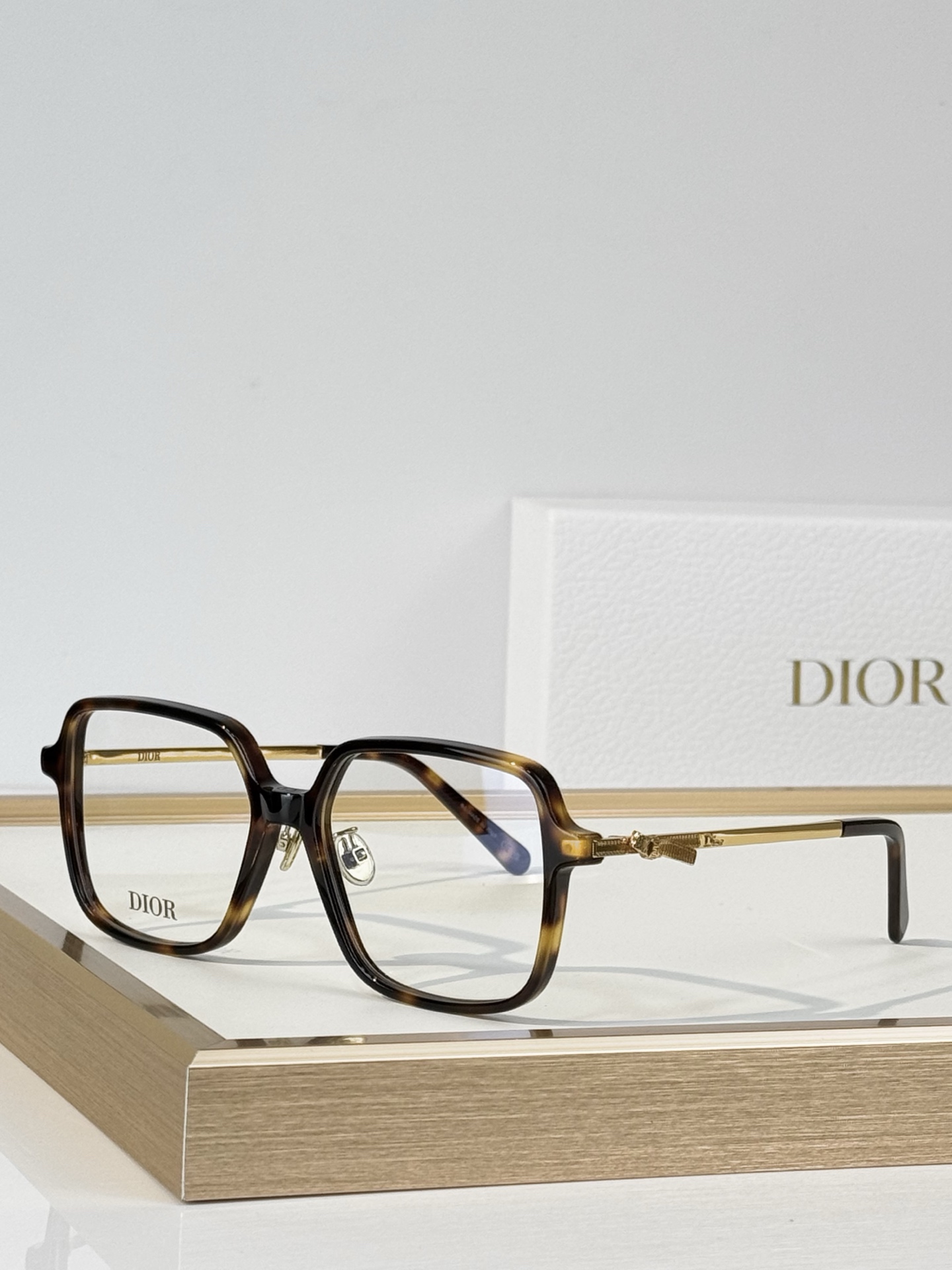 DIO* MOD：Dior Bow S1F SIZE：53口16-145  