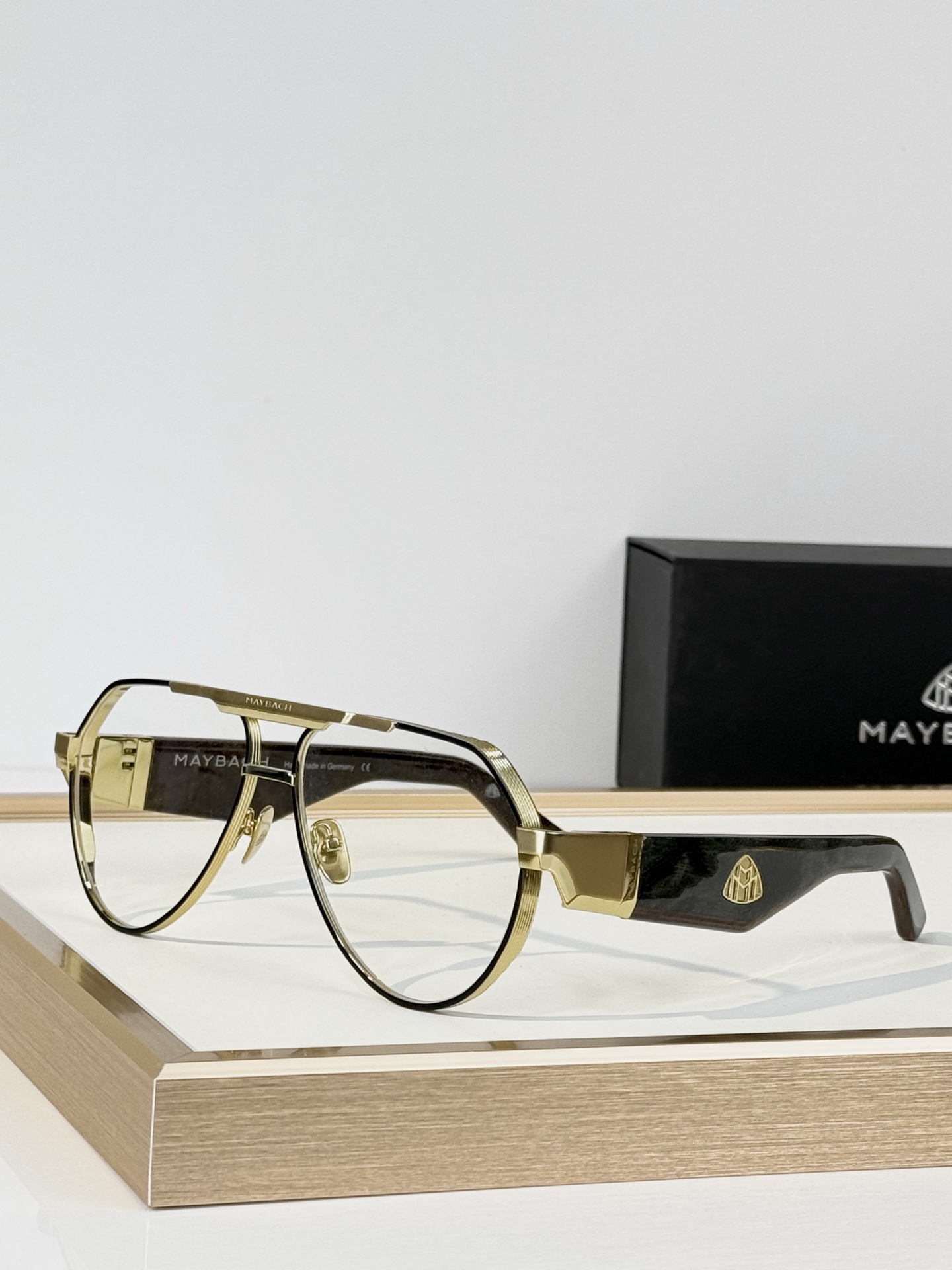 MAYBACH MODEL：THE KING III SIZE：61口12-145 