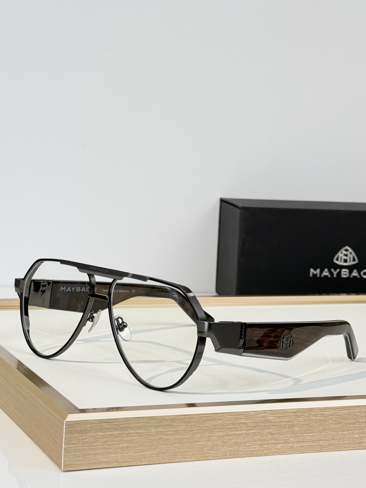 MAYBACH MODEL：THE KING III SIZE：61口12-145 