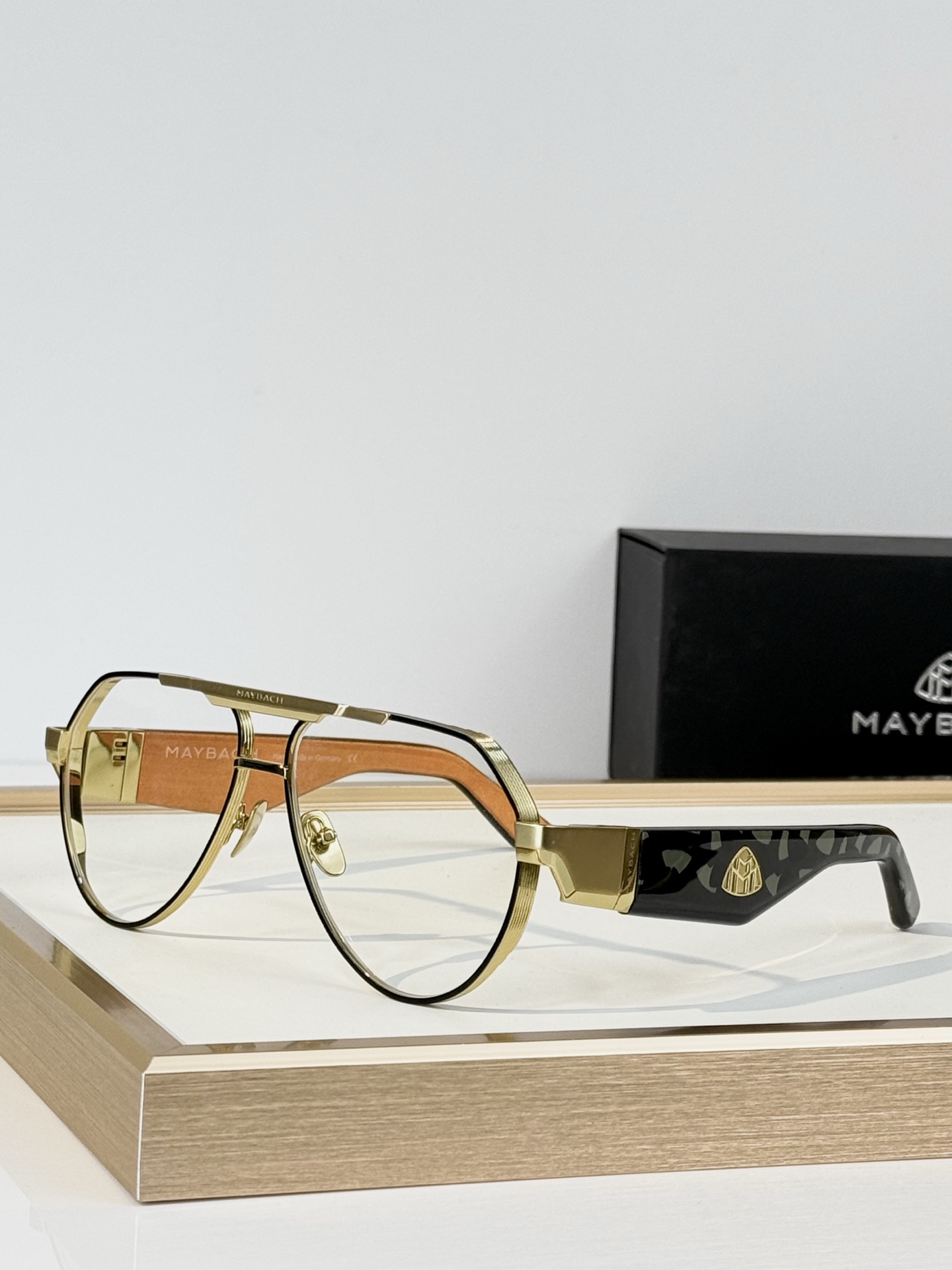 MAYBACH MODEL：THE KING III SIZE：61口12-145 