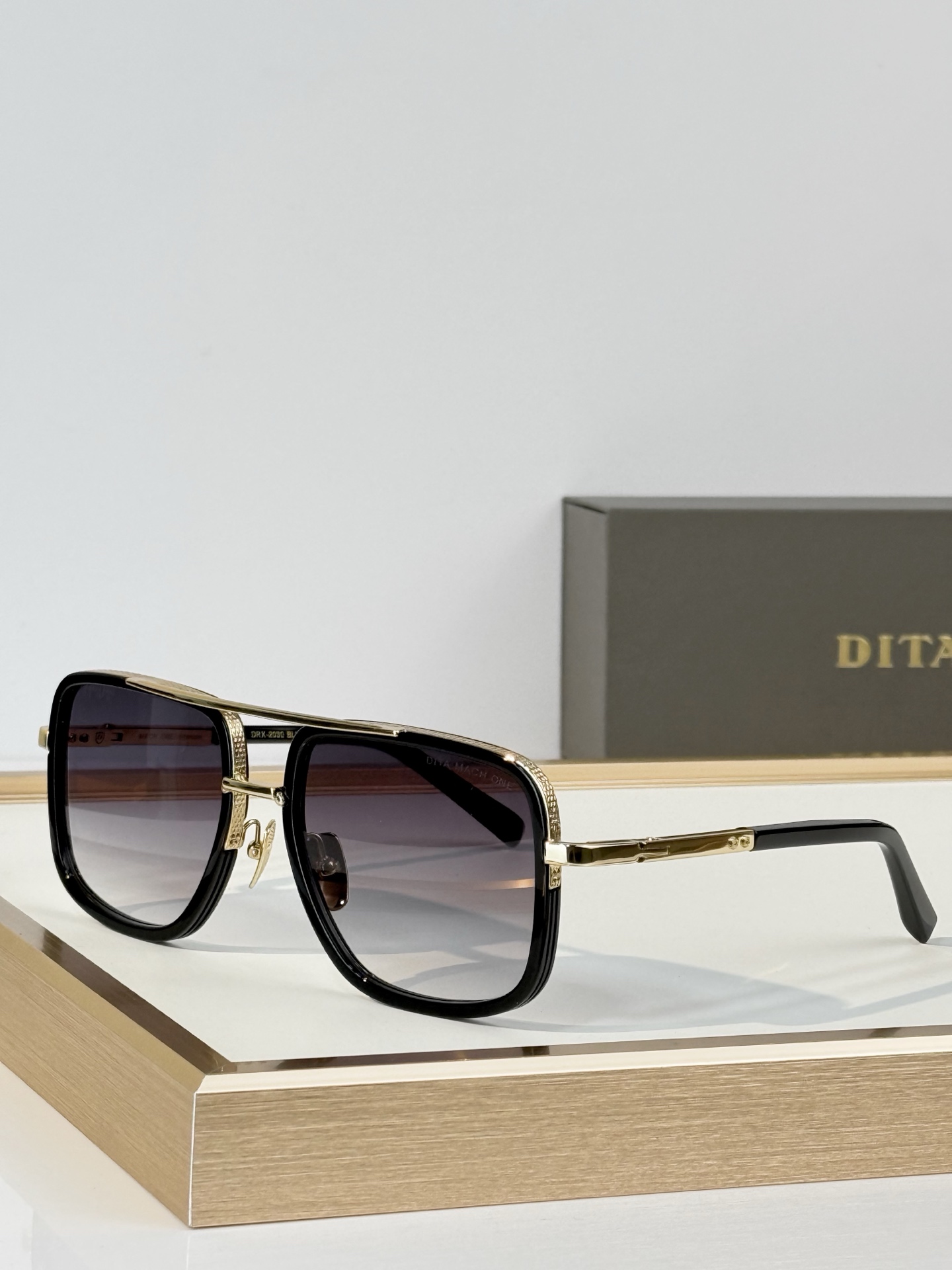 DITA* MODEL：DRX-2030 SIZE：59口15-127 