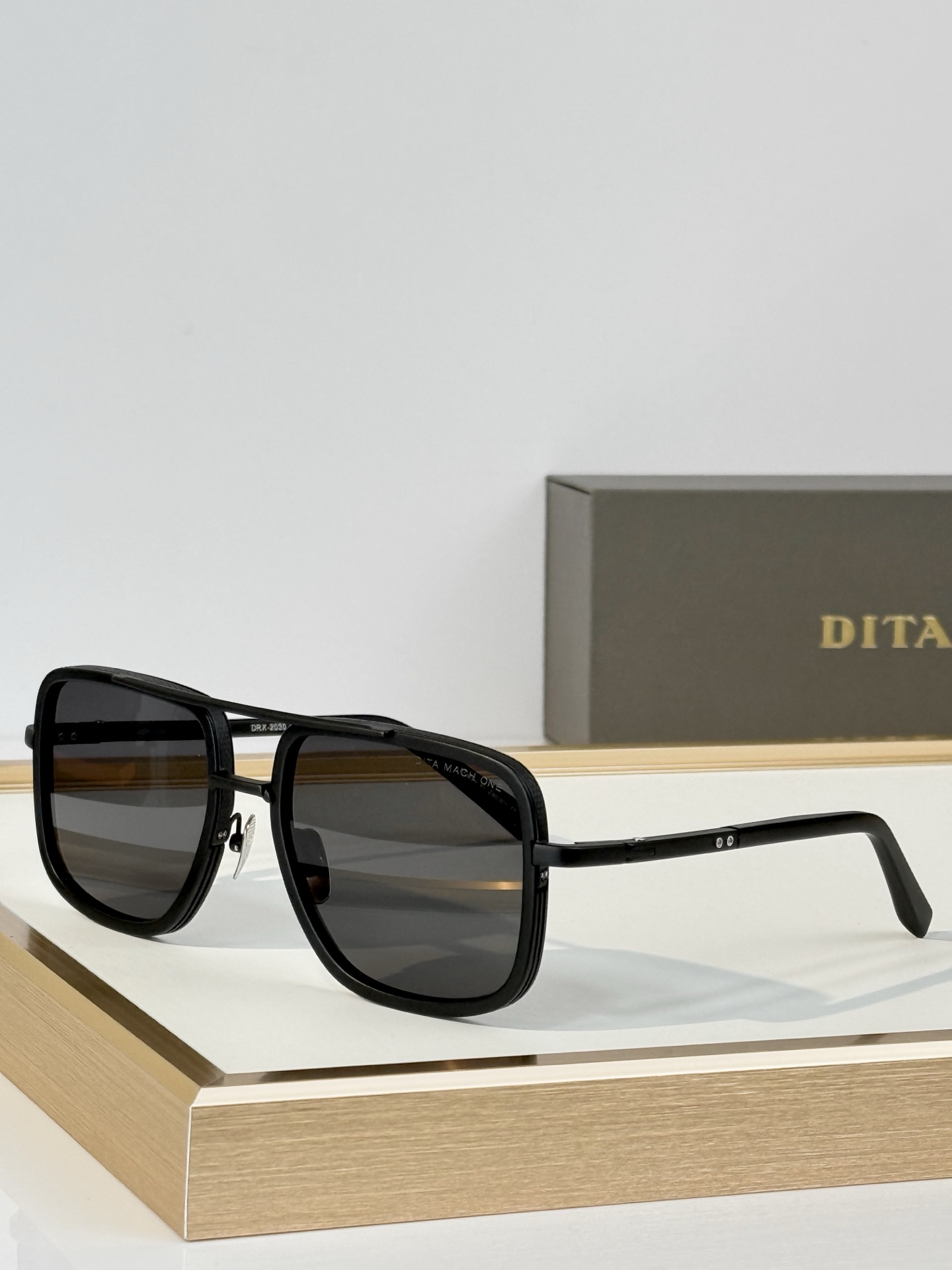 DITA* MODEL：DRX-2030 SIZE：59口15-127 