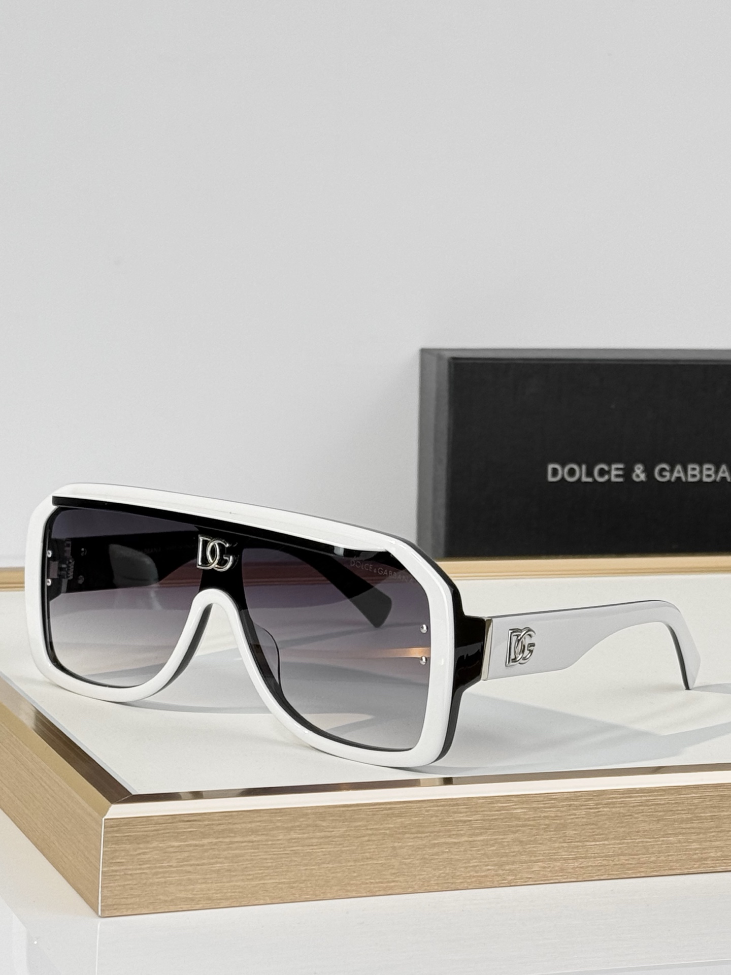 𝘿𝙊𝙇𝘾𝙀&𝙂𝘼𝘽𝘽𝘼𝙉𝘼  Mod:DG6205 Size:63口11-145 