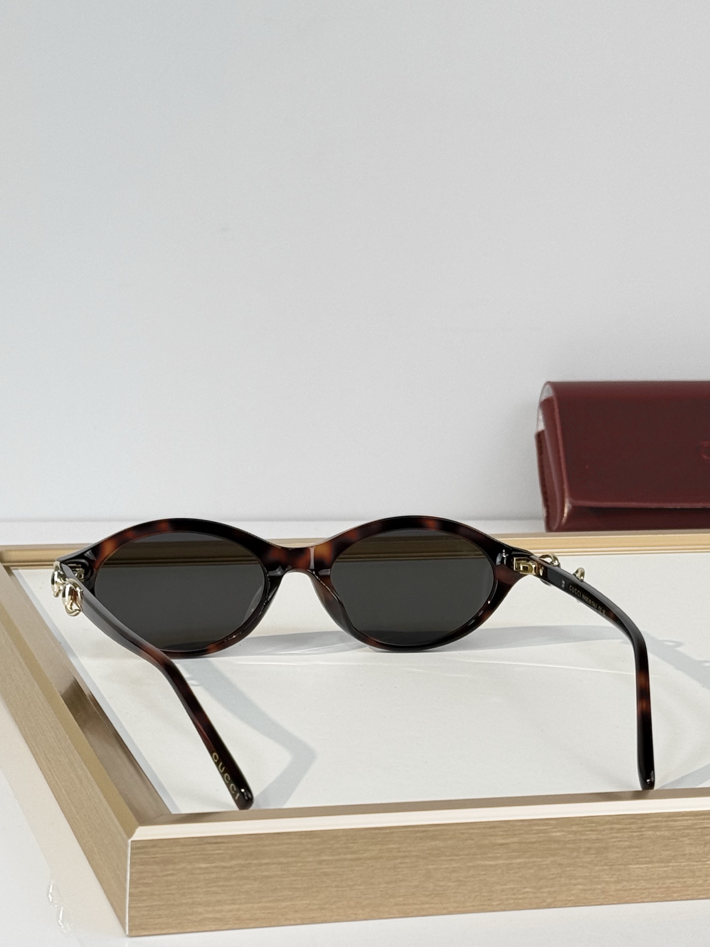 Gucc* Mod：GG2215S Size：54口18-145  