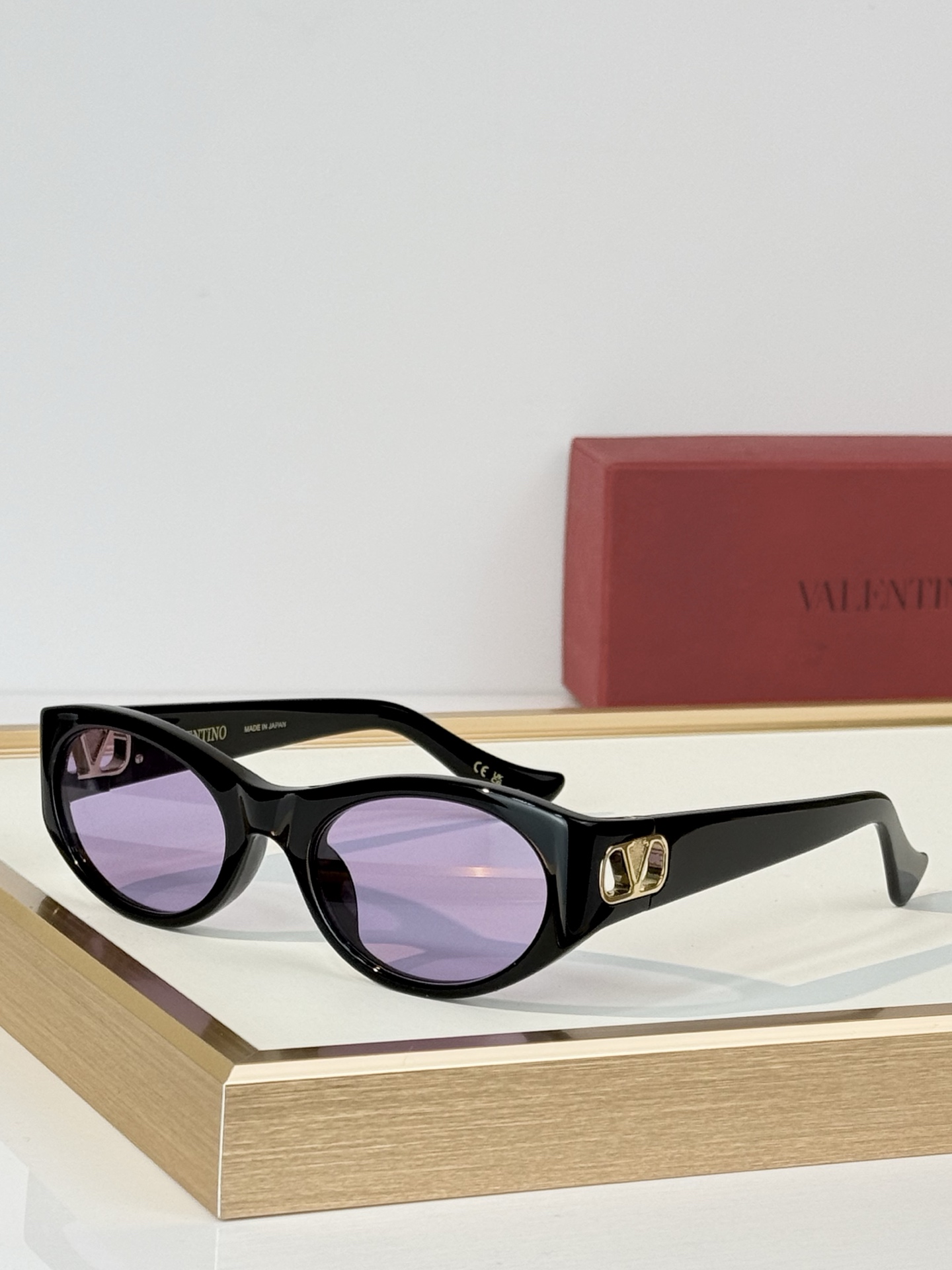 VALENTINO MODEL：VG0015S SIZE：53口21-140 