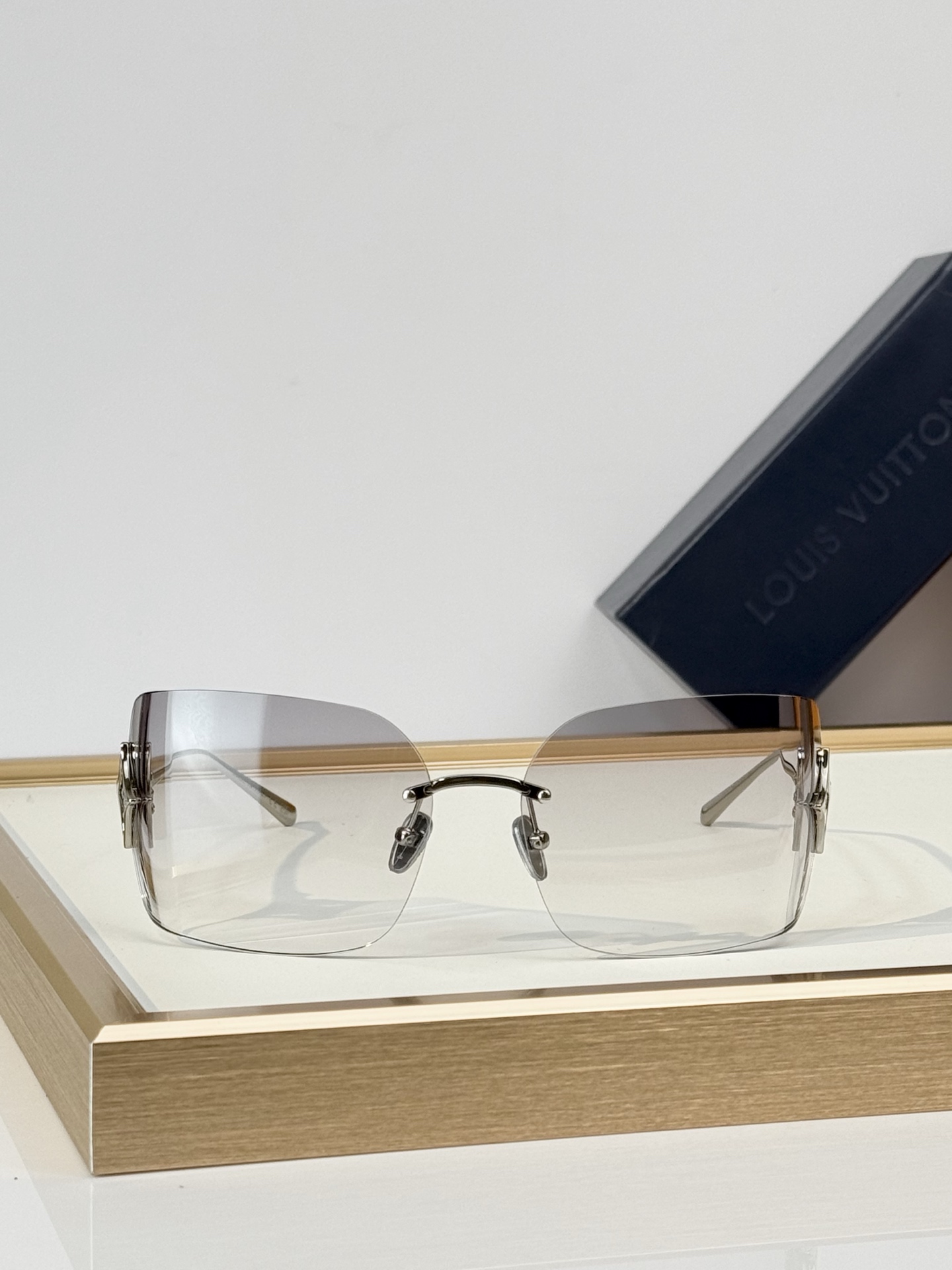 Louis Vuitto* Mod：Z3457U Size：84口17-120 