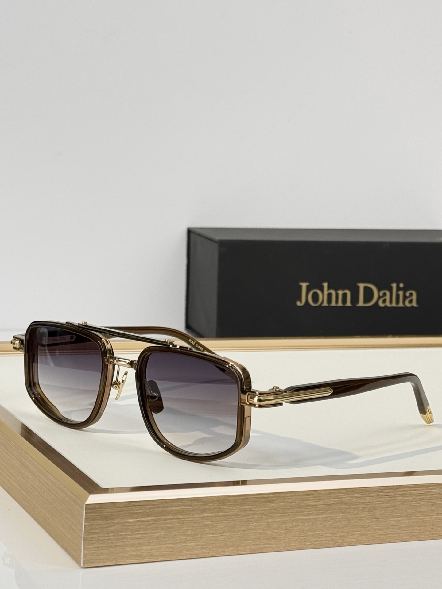 John Daila MODEL:  KAI SIZE: 57口19-145  盒子另计20
