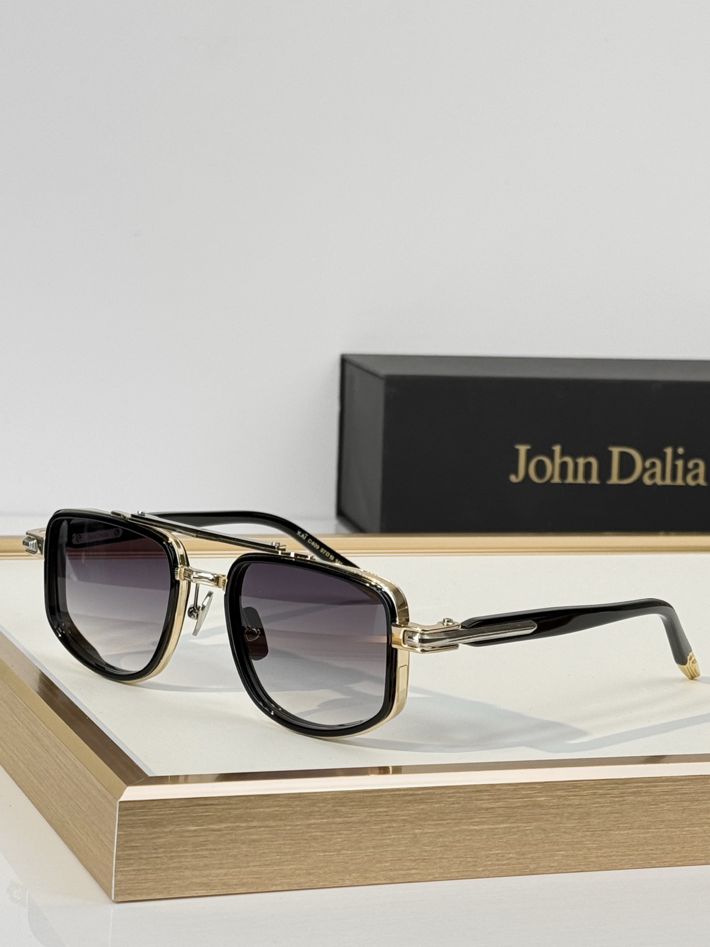 John Daila MODEL:  KAI SIZE: 57口19-145  盒子另计20