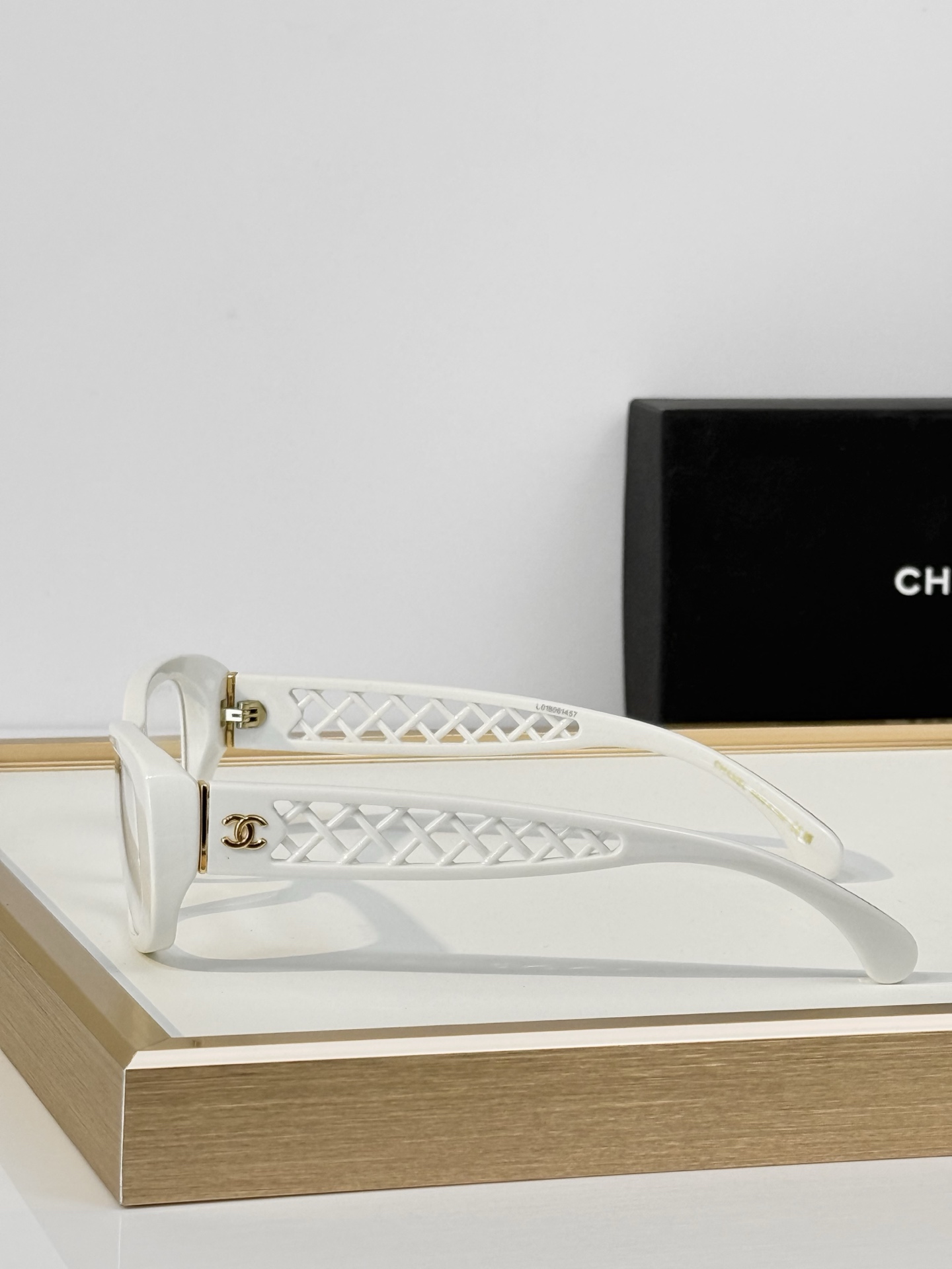 Chane* Mod：CH3518 Size：54口17-135  
