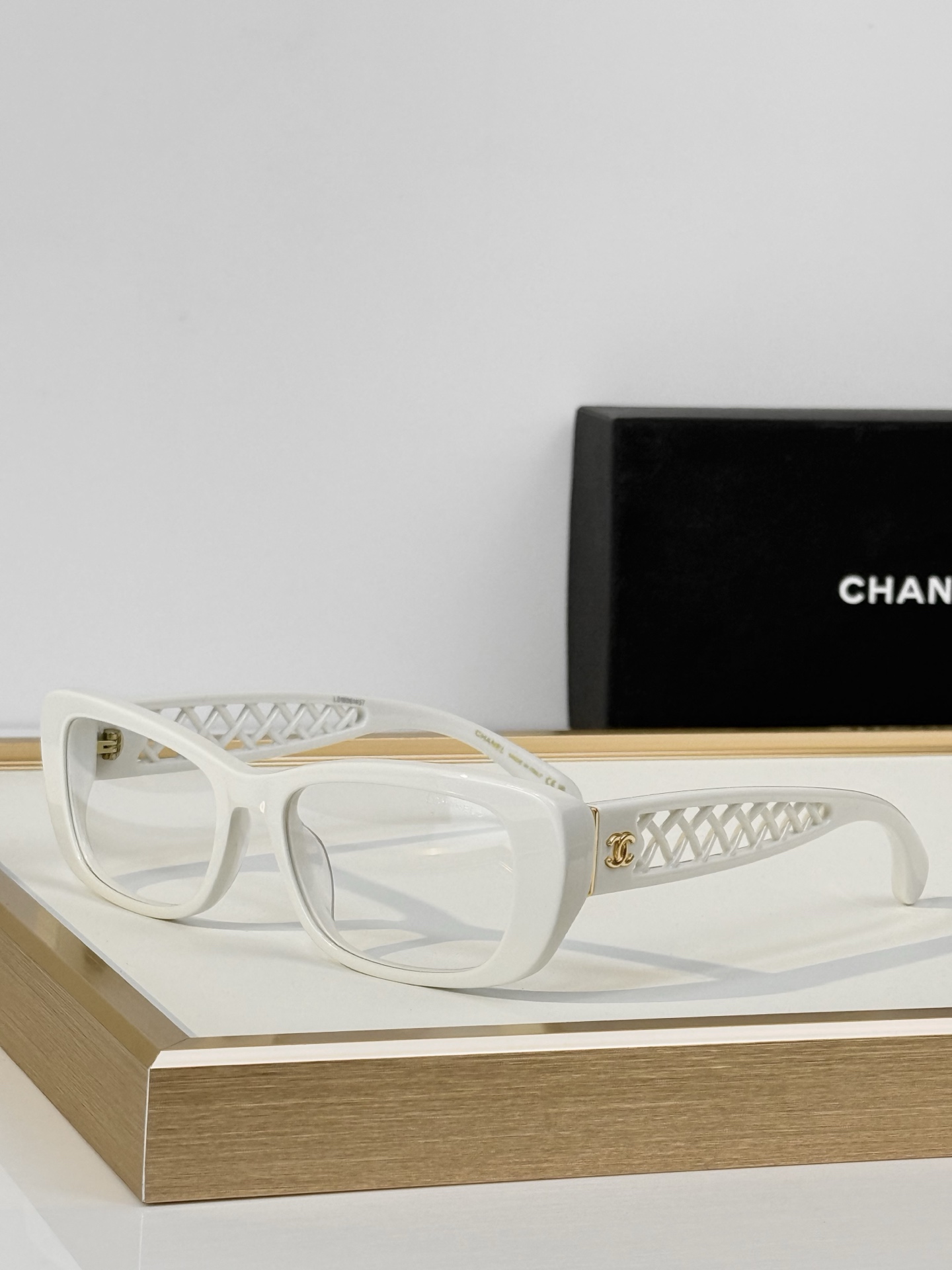 Chane* Mod：CH3518 Size：54口17-135  
