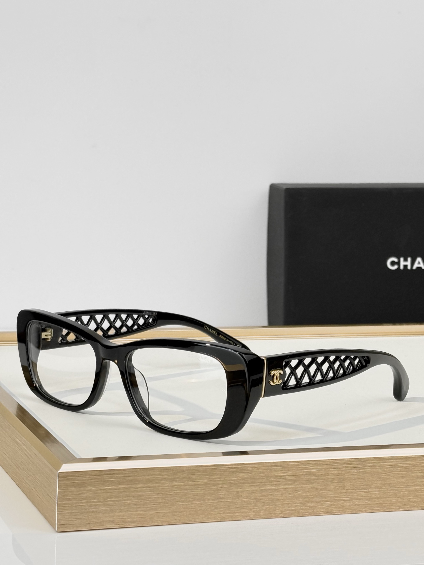 Chane* Mod：CH3518 Size：54口17-135  