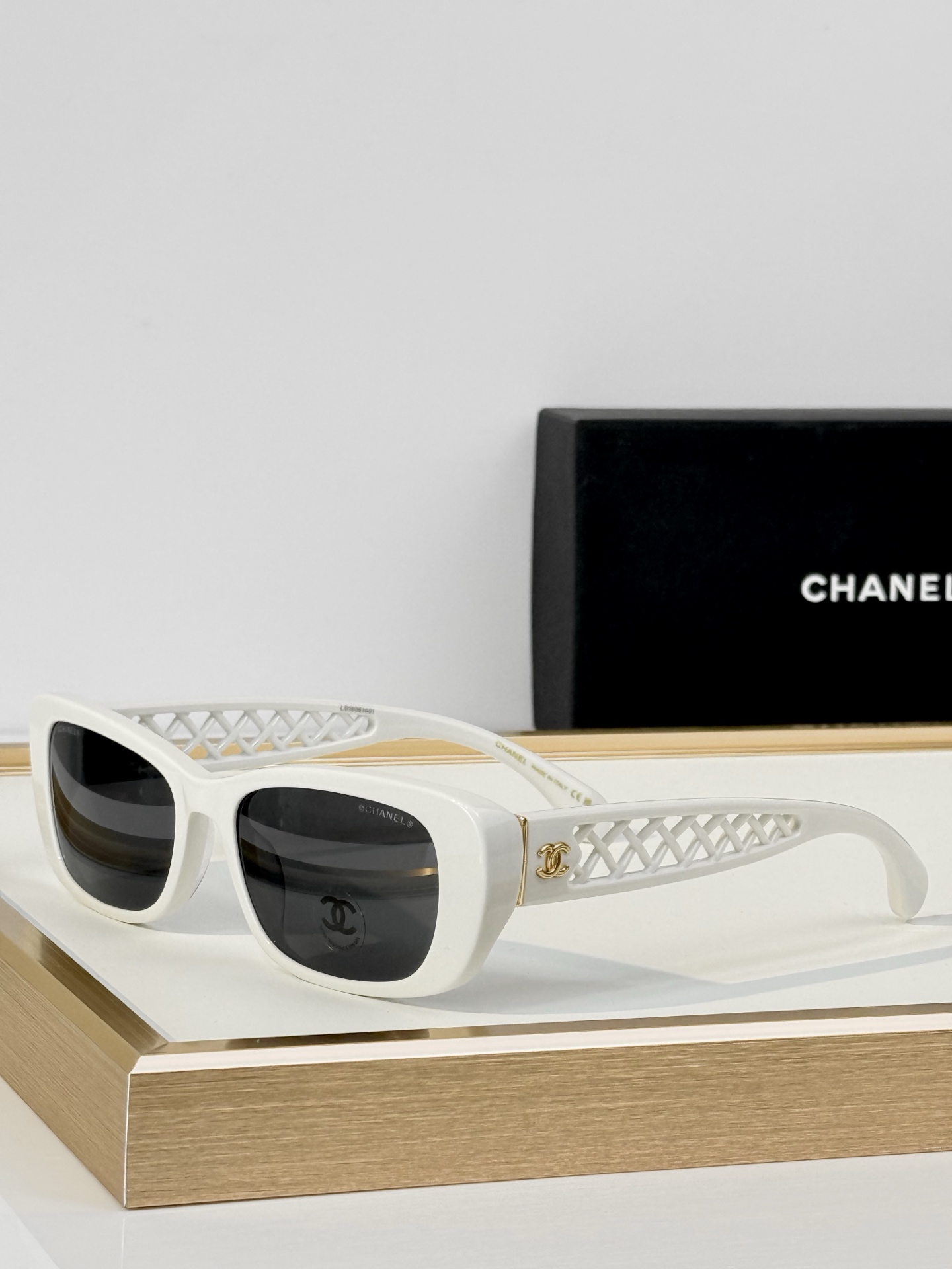 Chane* Mod：CH3518 Size：54口17-135 。