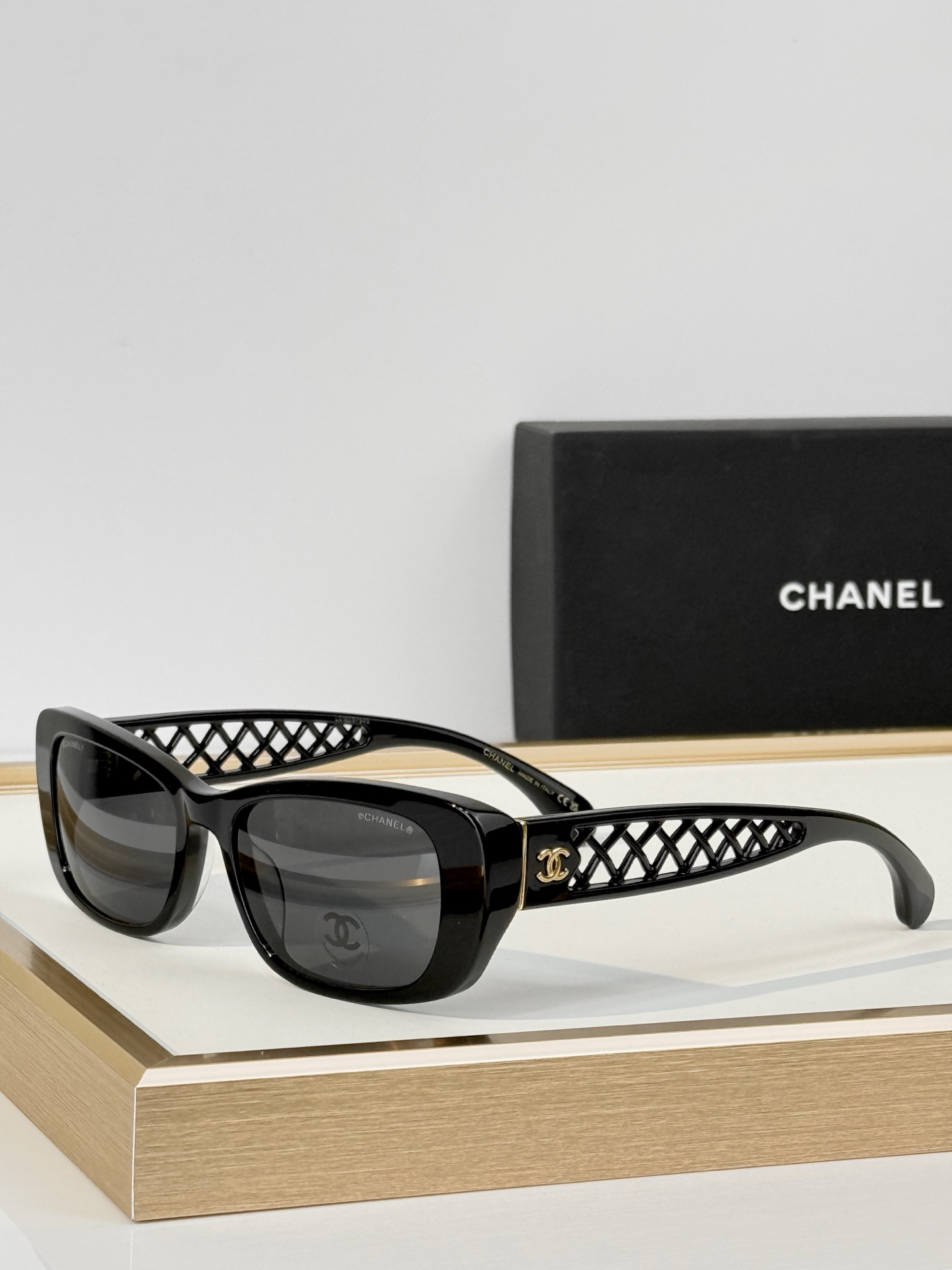 Chane* Mod：CH3518 Size：54口17-135 。
