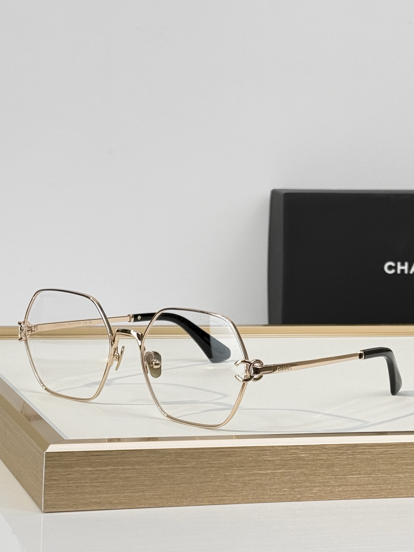 CHANEL MOD：CH2231 Size：55口18-140 