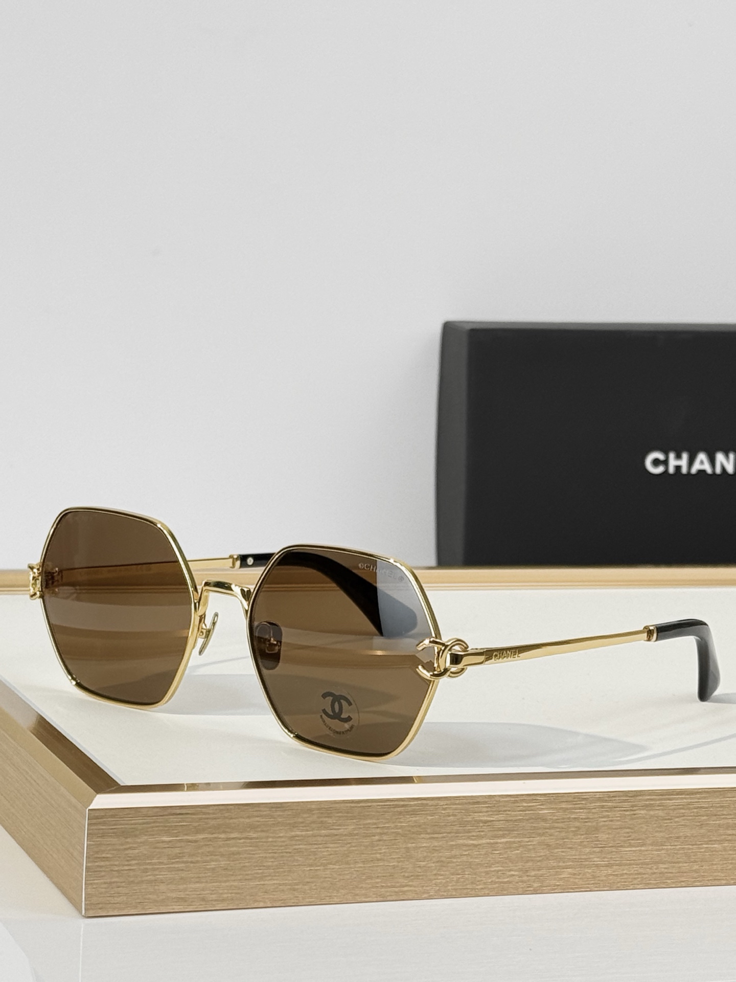 CHANEL MOD：CH2231 Size：55口18-140 