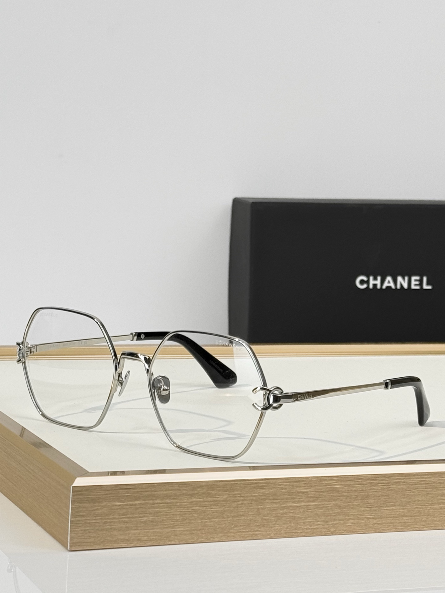 CHANEL MOD：CH2231 Size：55口18-140 