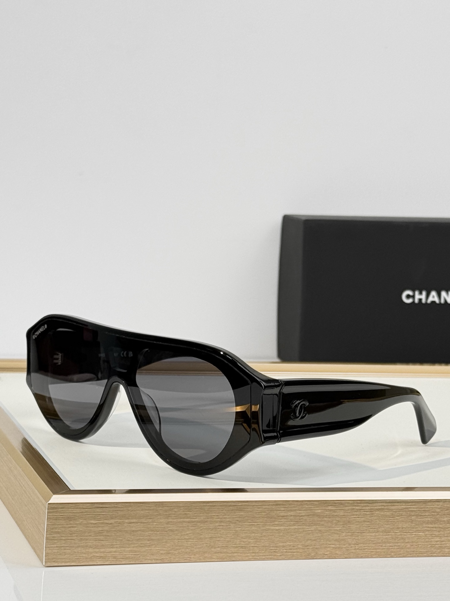 CHANE* MODEL：5568 SIZE：135   