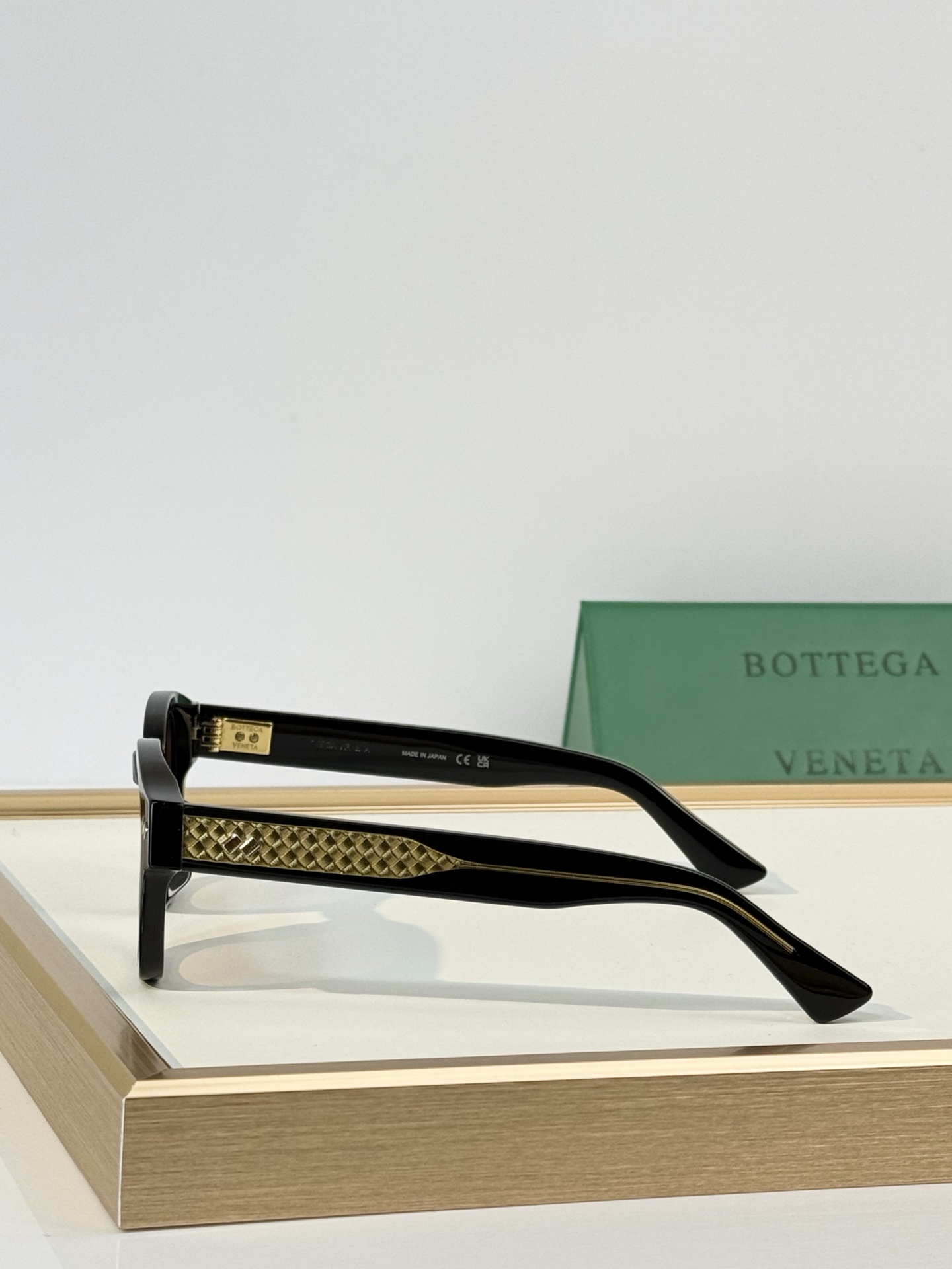 BOTTE VENETA MOD:BV1445OA Size:51口22-145  